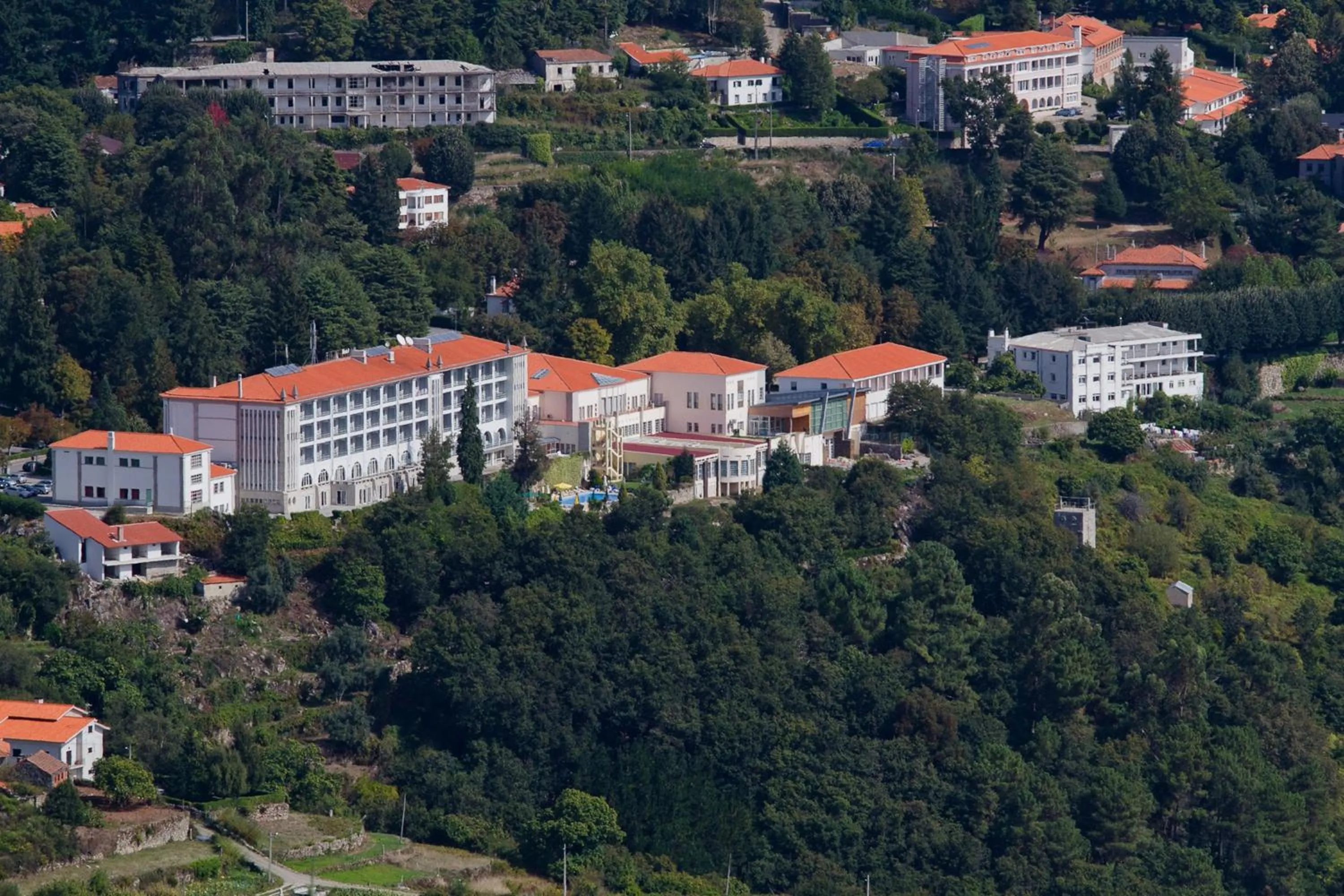 Bird's eye view in Golden Tulip Caramulo