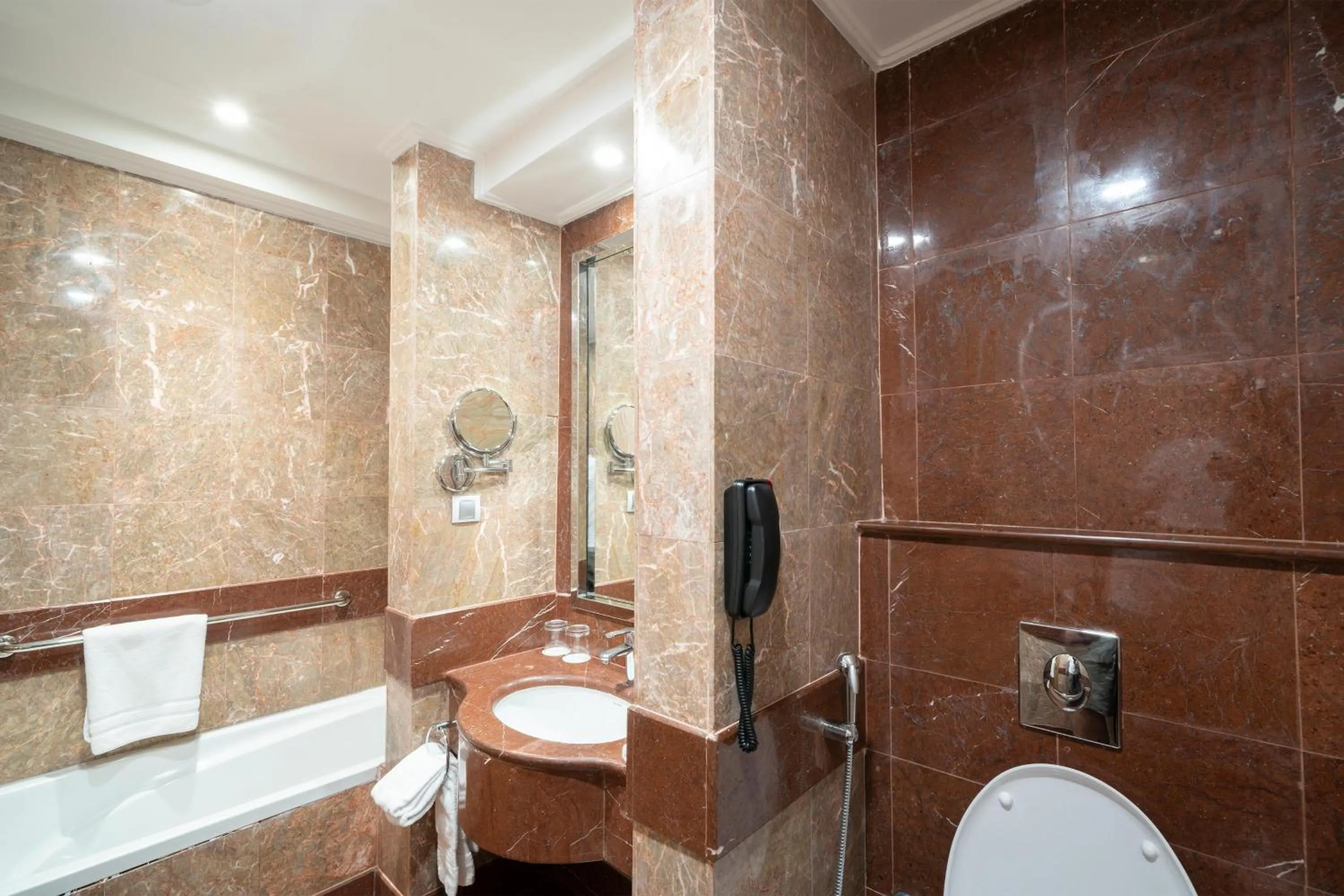 Bathroom in Four Points by Sheraton Makkah Al Naseem