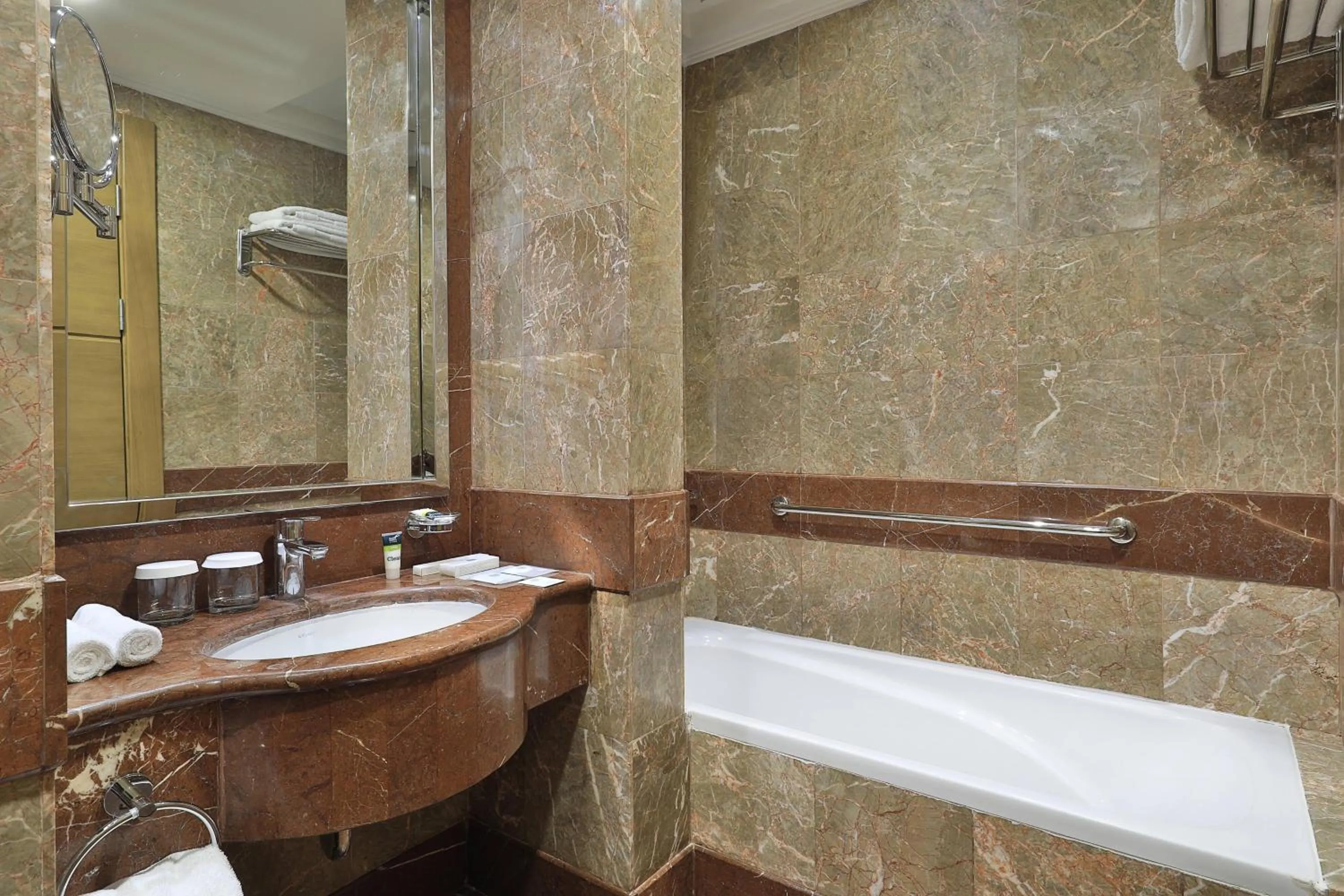 Bathroom in Four Points by Sheraton Makkah Al Naseem