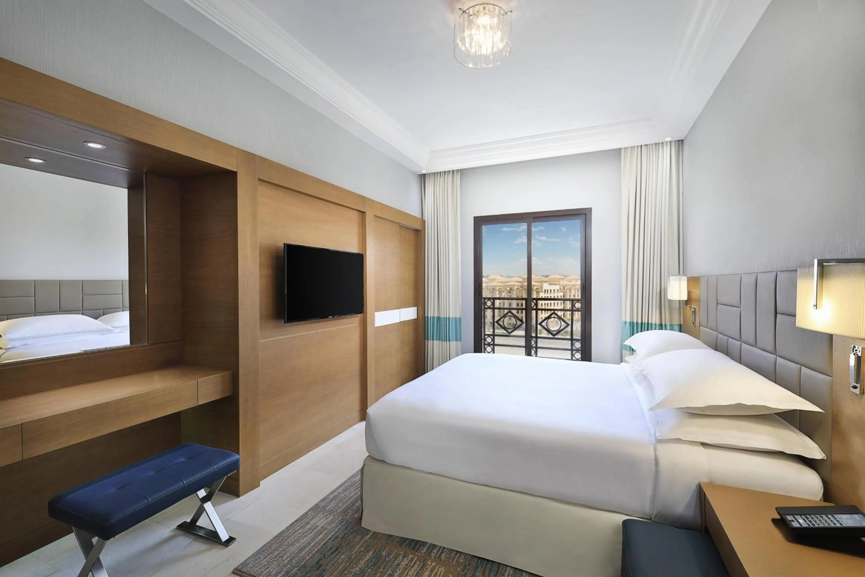 Bedroom, Bed in Four Points by Sheraton Makkah Al Naseem