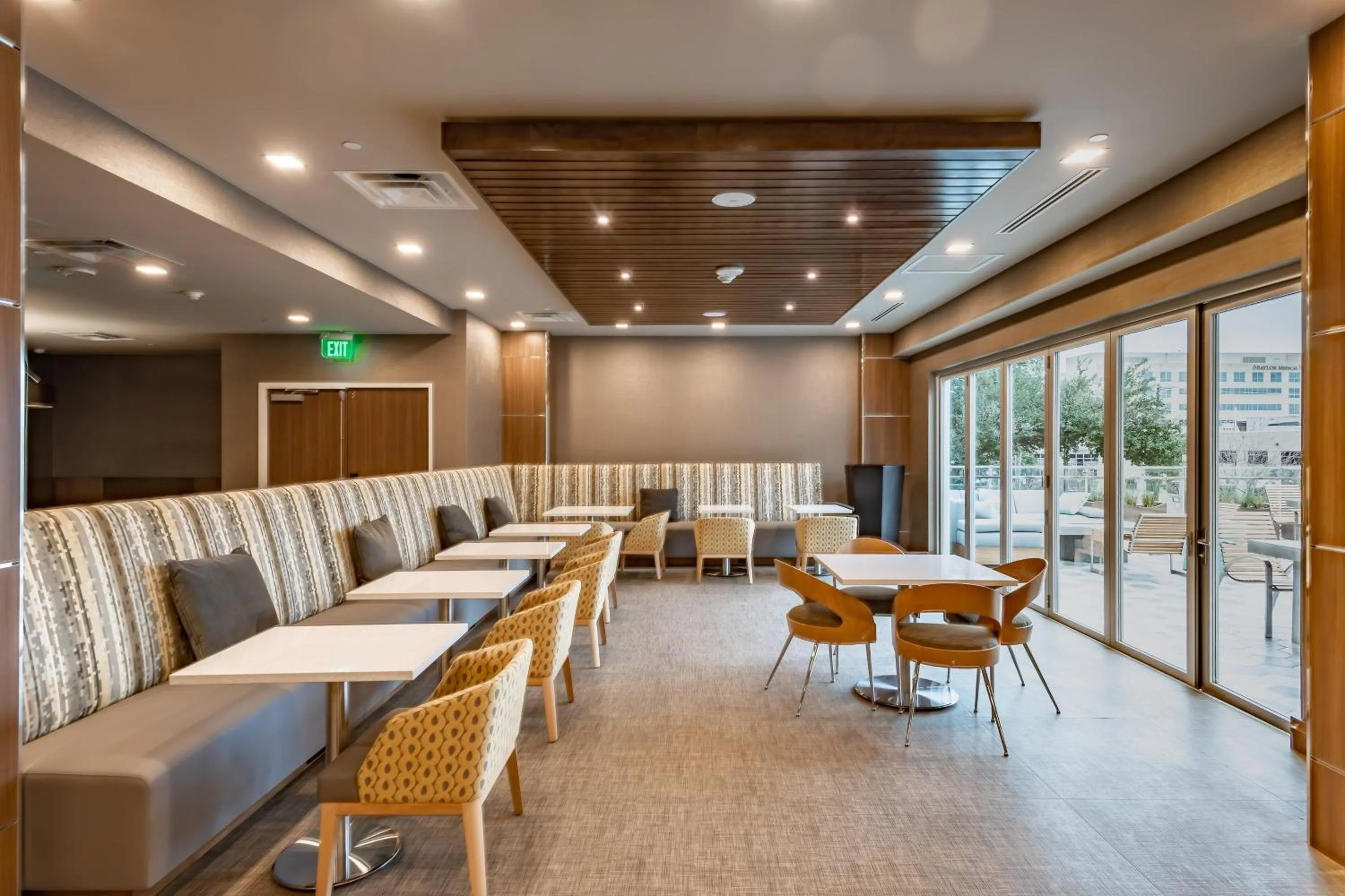 Breakfast in Element Dallas Downtown East