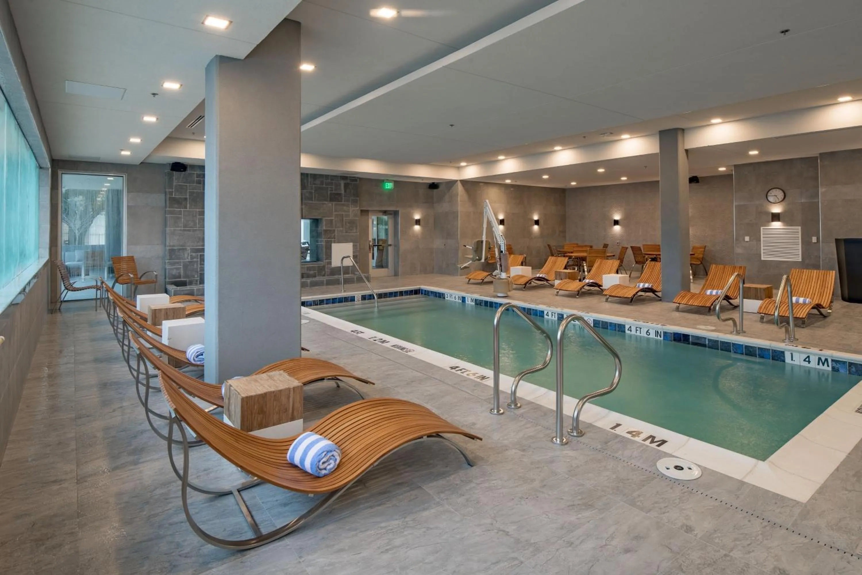 Swimming pool in Element Dallas Downtown East