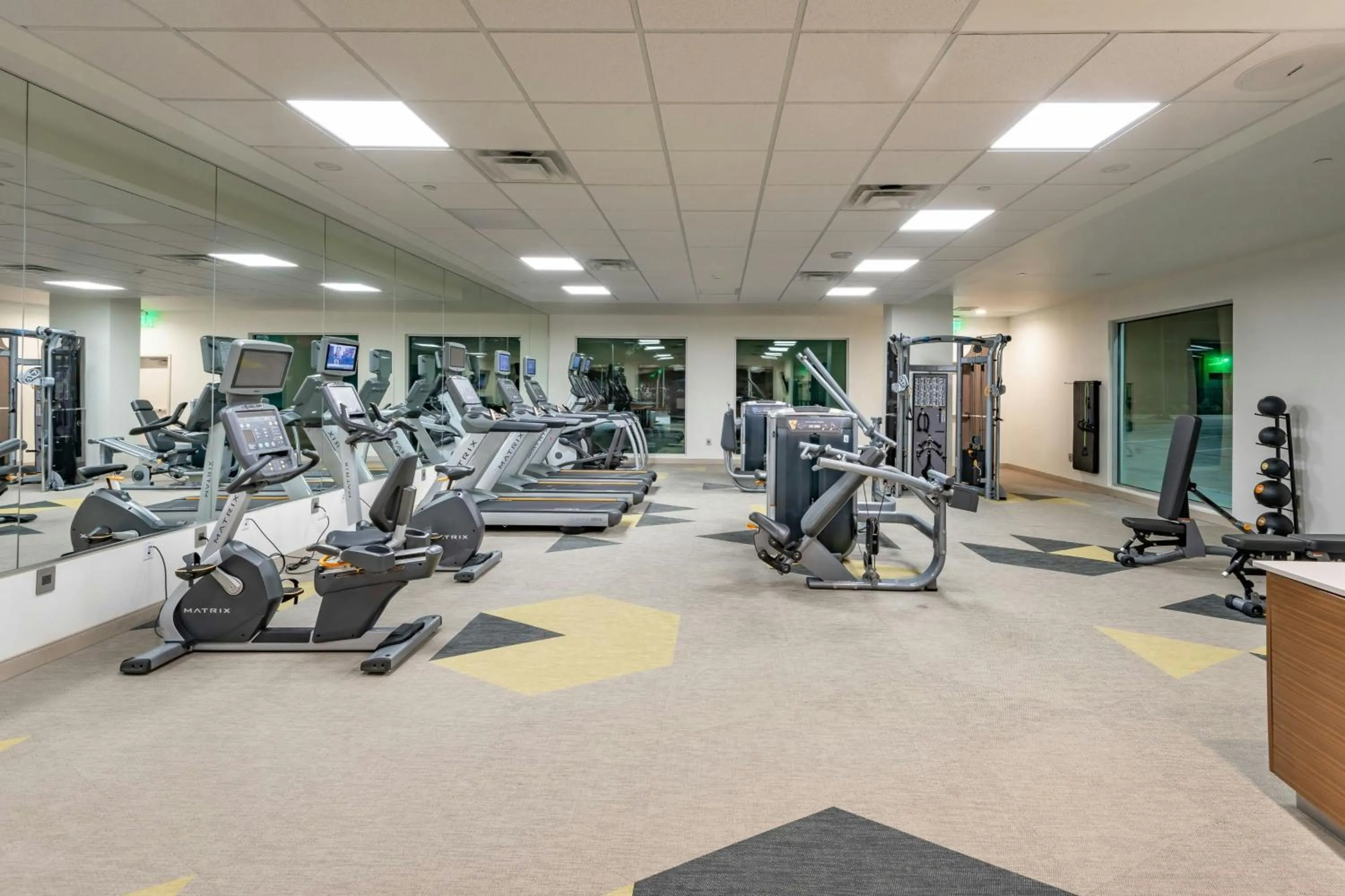 Fitness centre/facilities in Element Dallas Downtown East