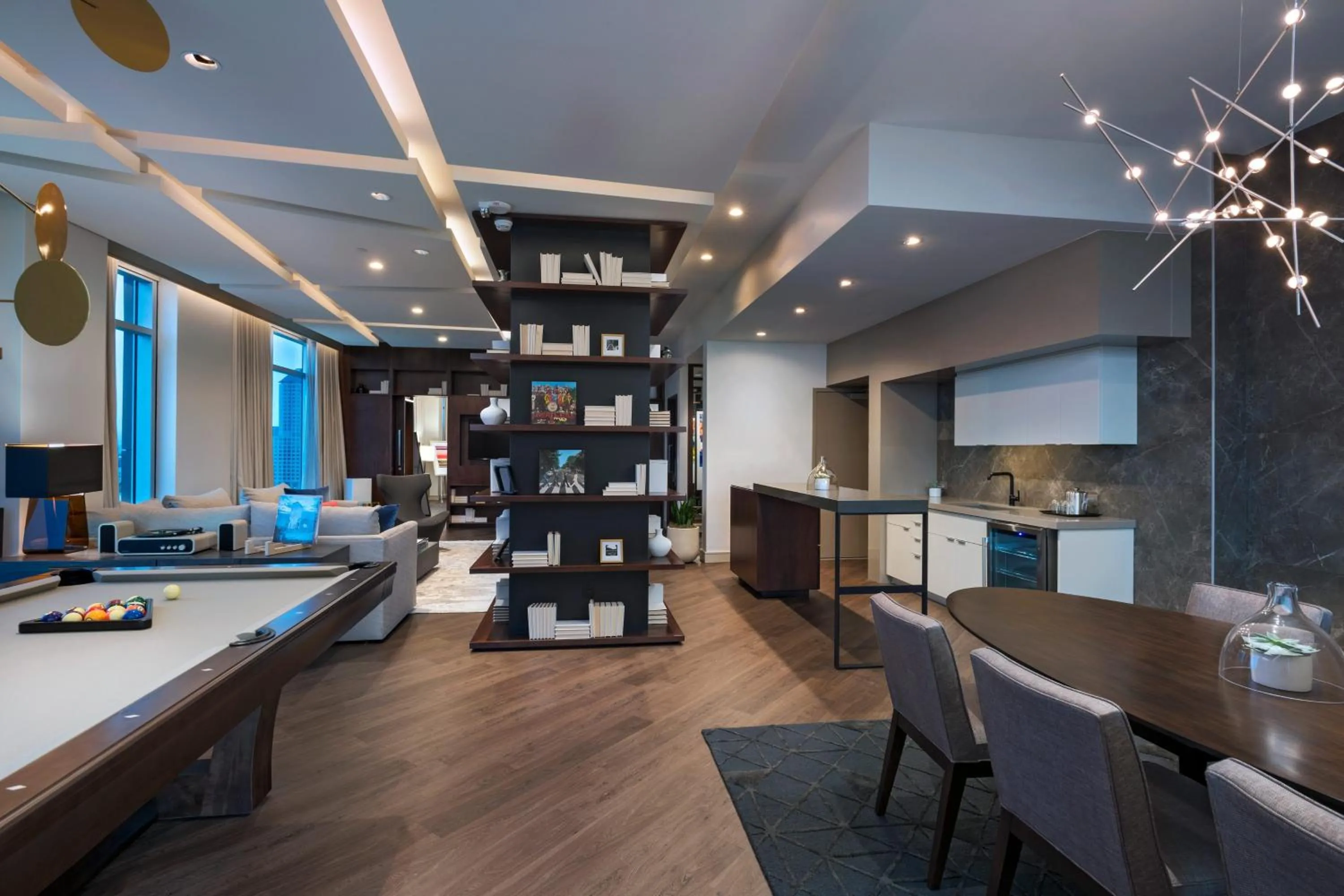 Living room in The Westin Irving Convention Center at Las Colinas
