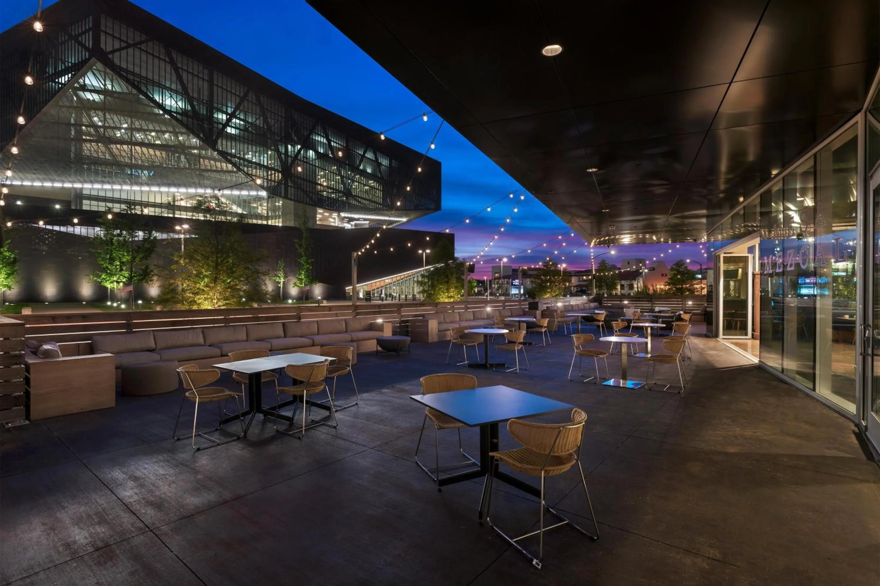 Restaurant/places to eat in The Westin Irving Convention Center at Las Colinas