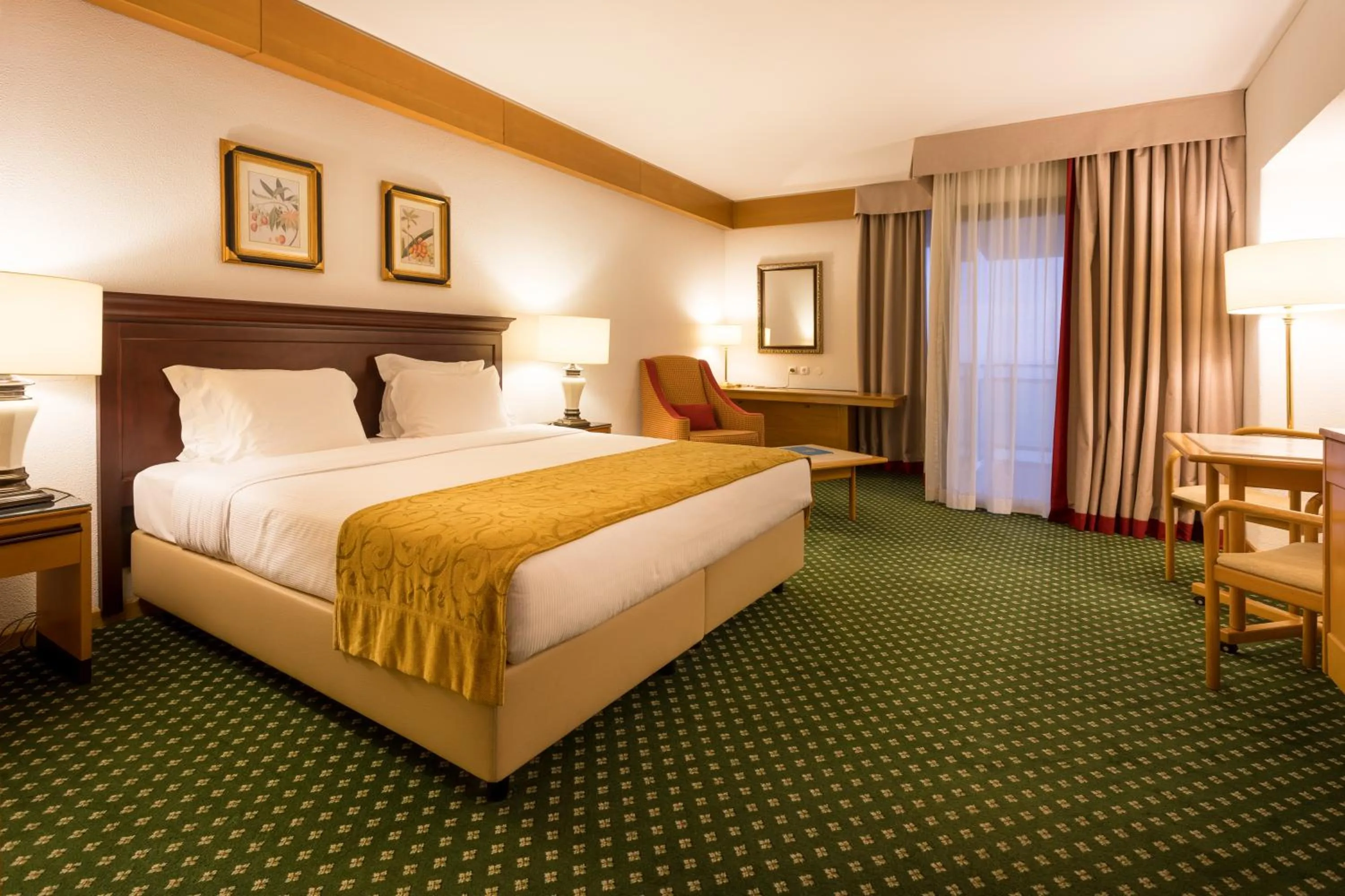 Bedroom in Hotel Estoril Eden