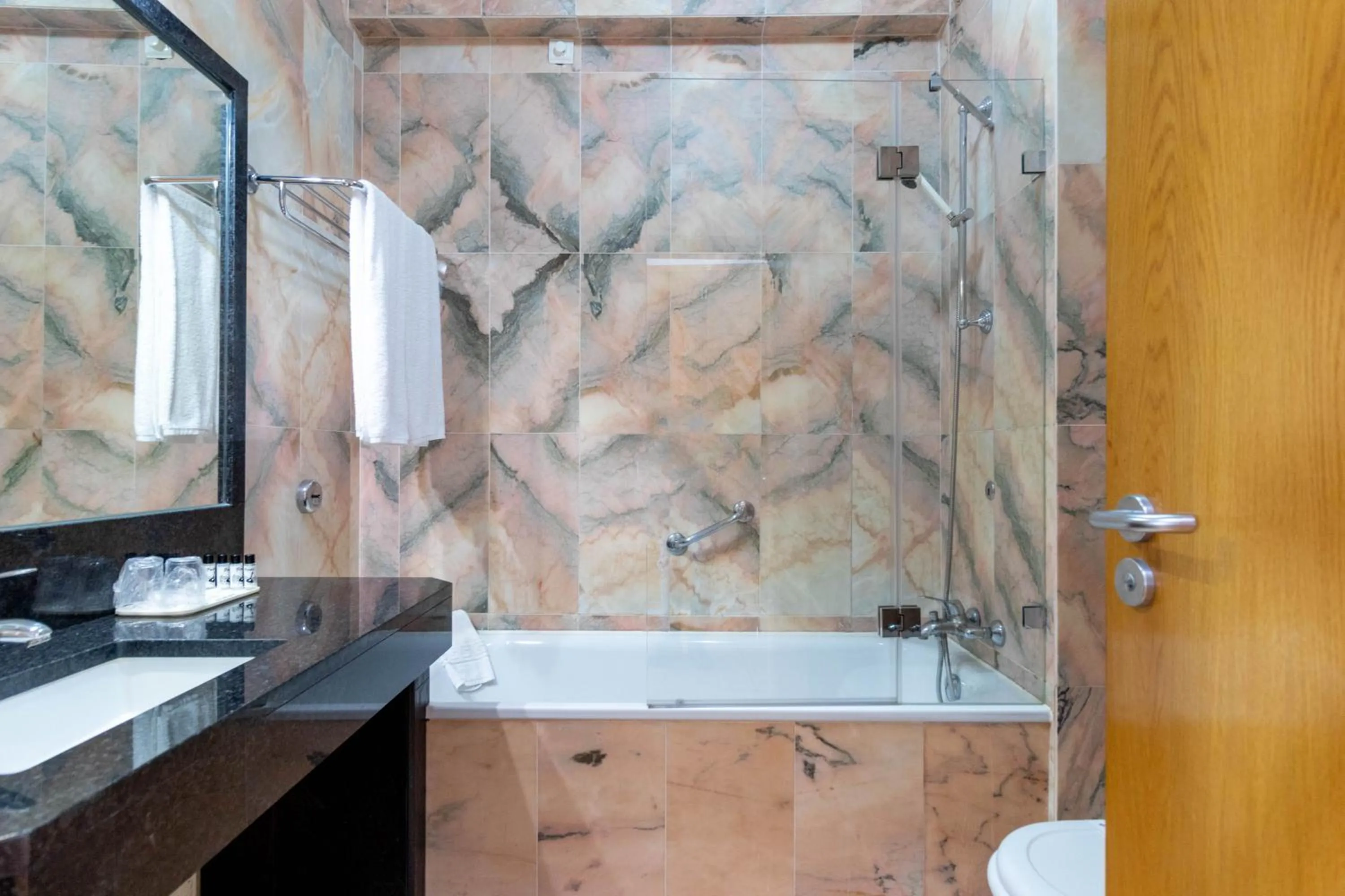 Toilet in Hotel Maritur - Adults Only