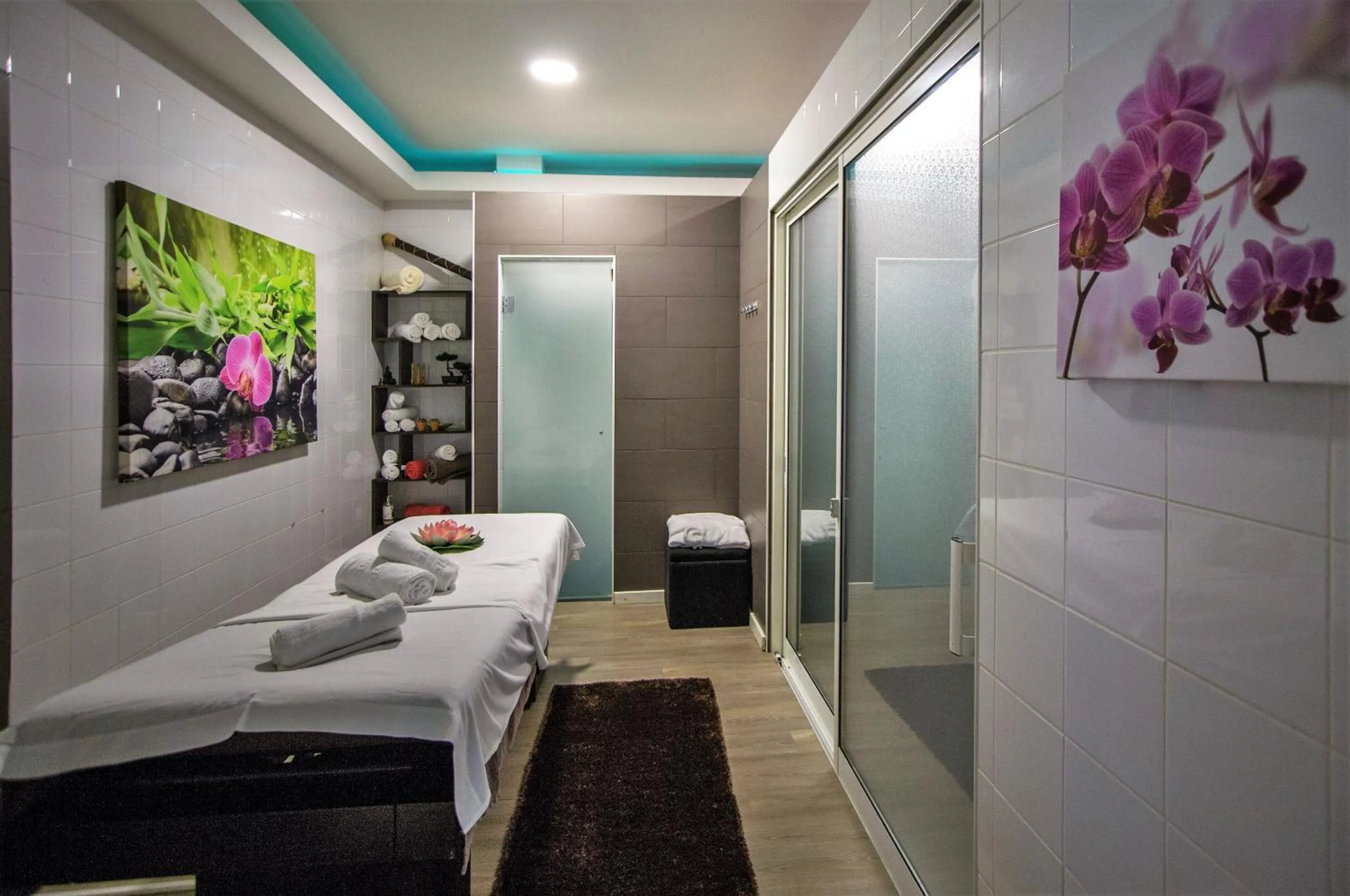 Massage, Bed in Hotel Maritur - Adults Only