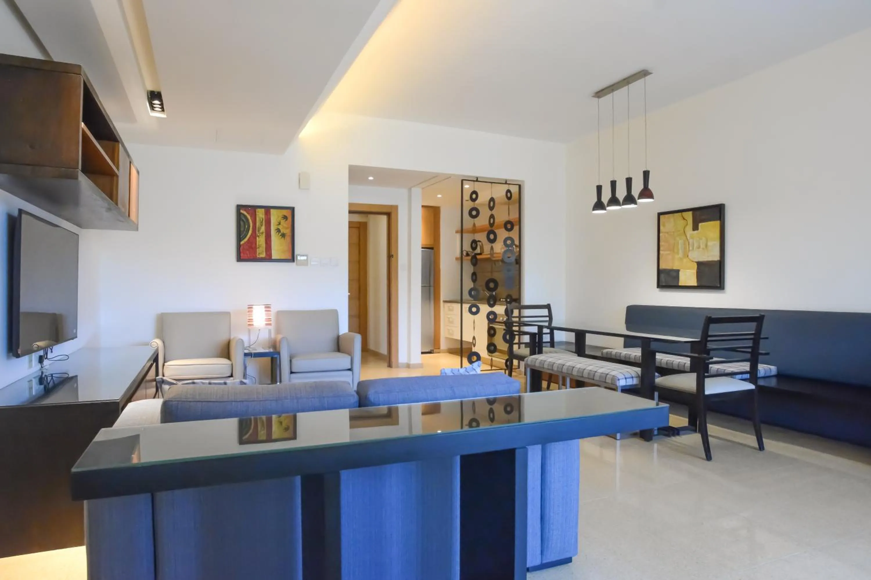 Burda 41 Hotel & Suites