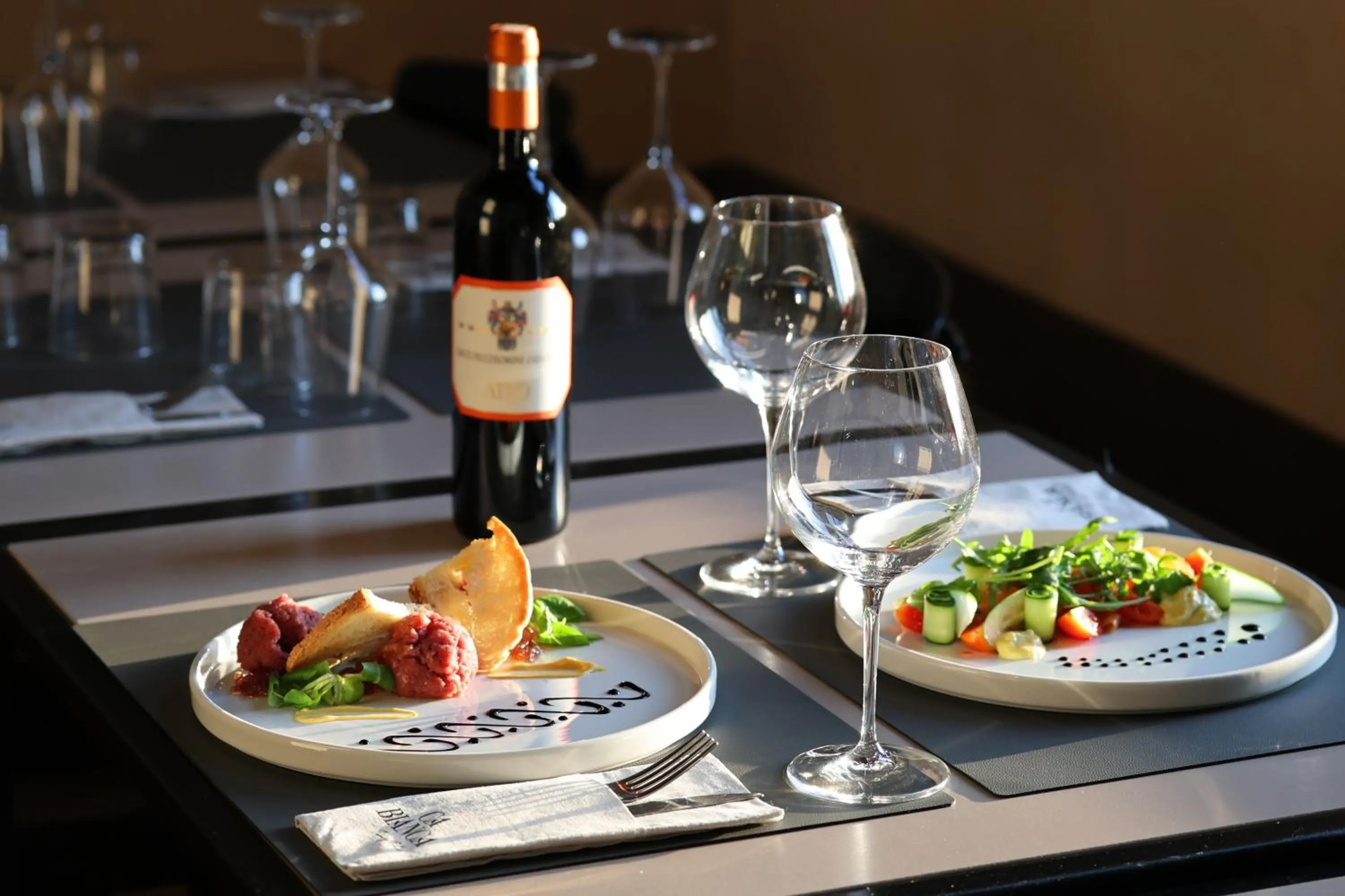 Food and drinks in Ca' Bianca Tuscany Relais