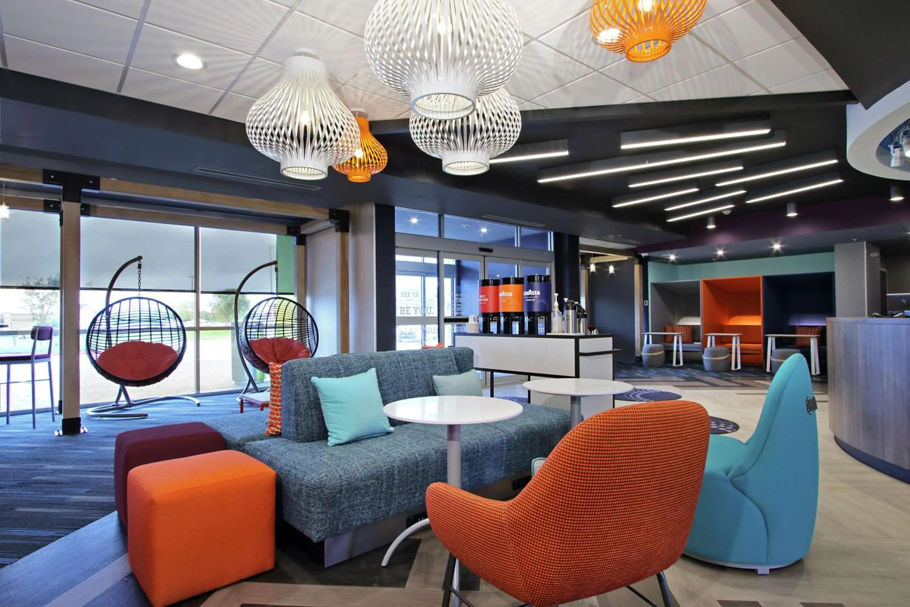 Lobby or reception in Tru by Hilton Bryan College Station