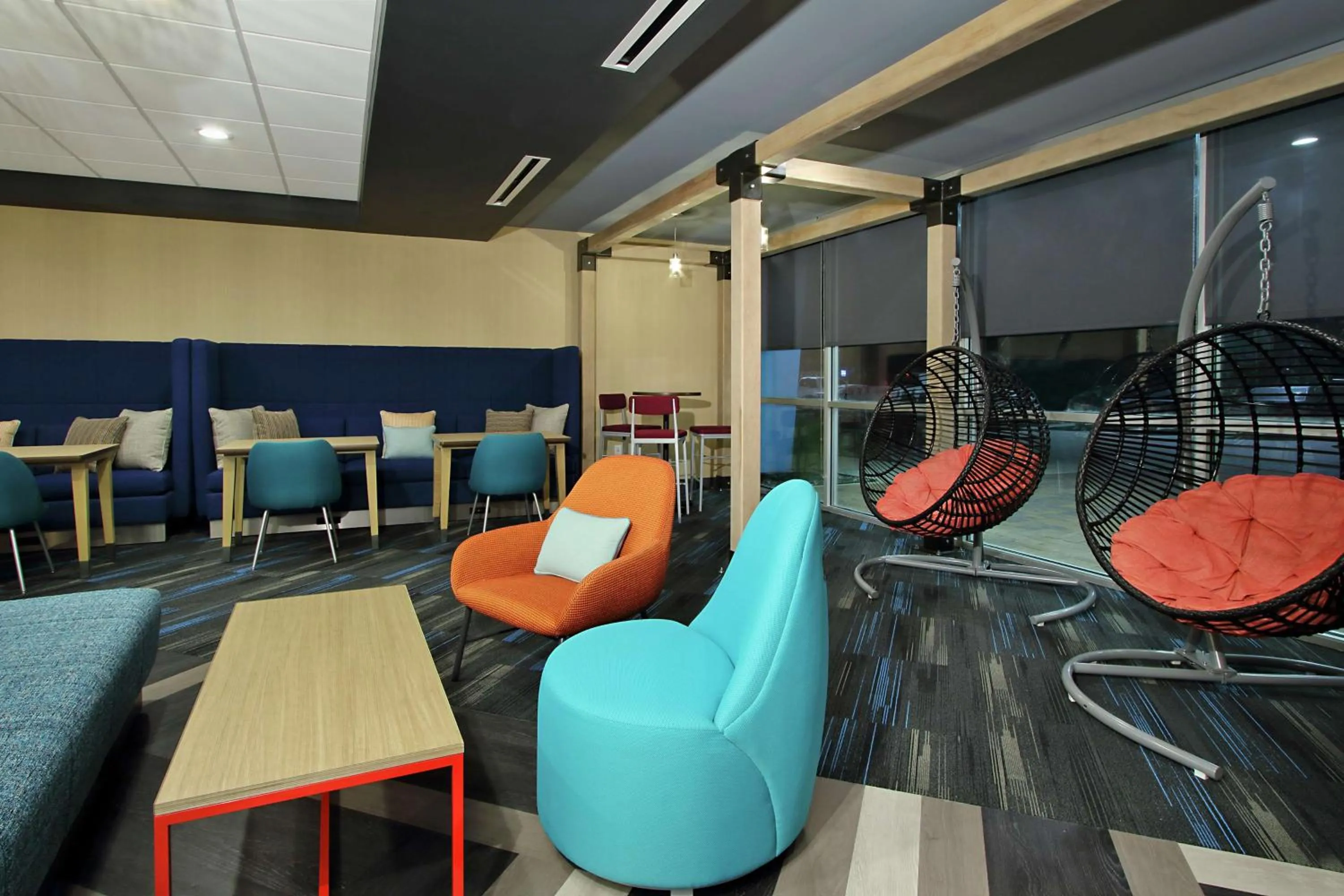 Lobby or reception in Tru by Hilton Bryan College Station