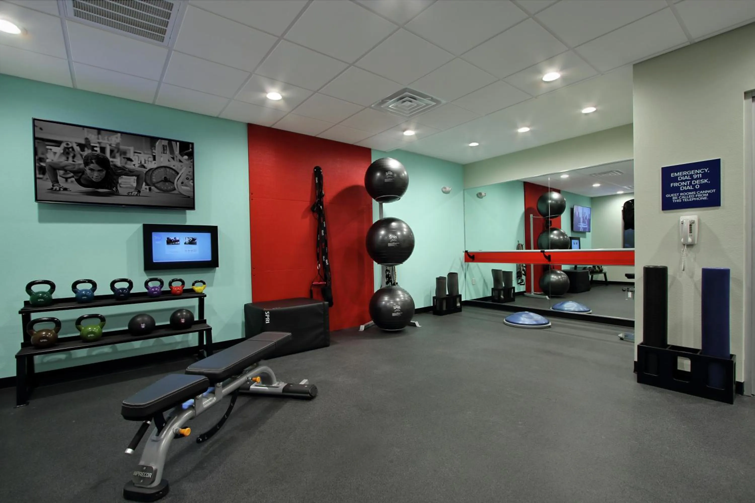 Fitness centre/facilities in Tru by Hilton Bryan College Station