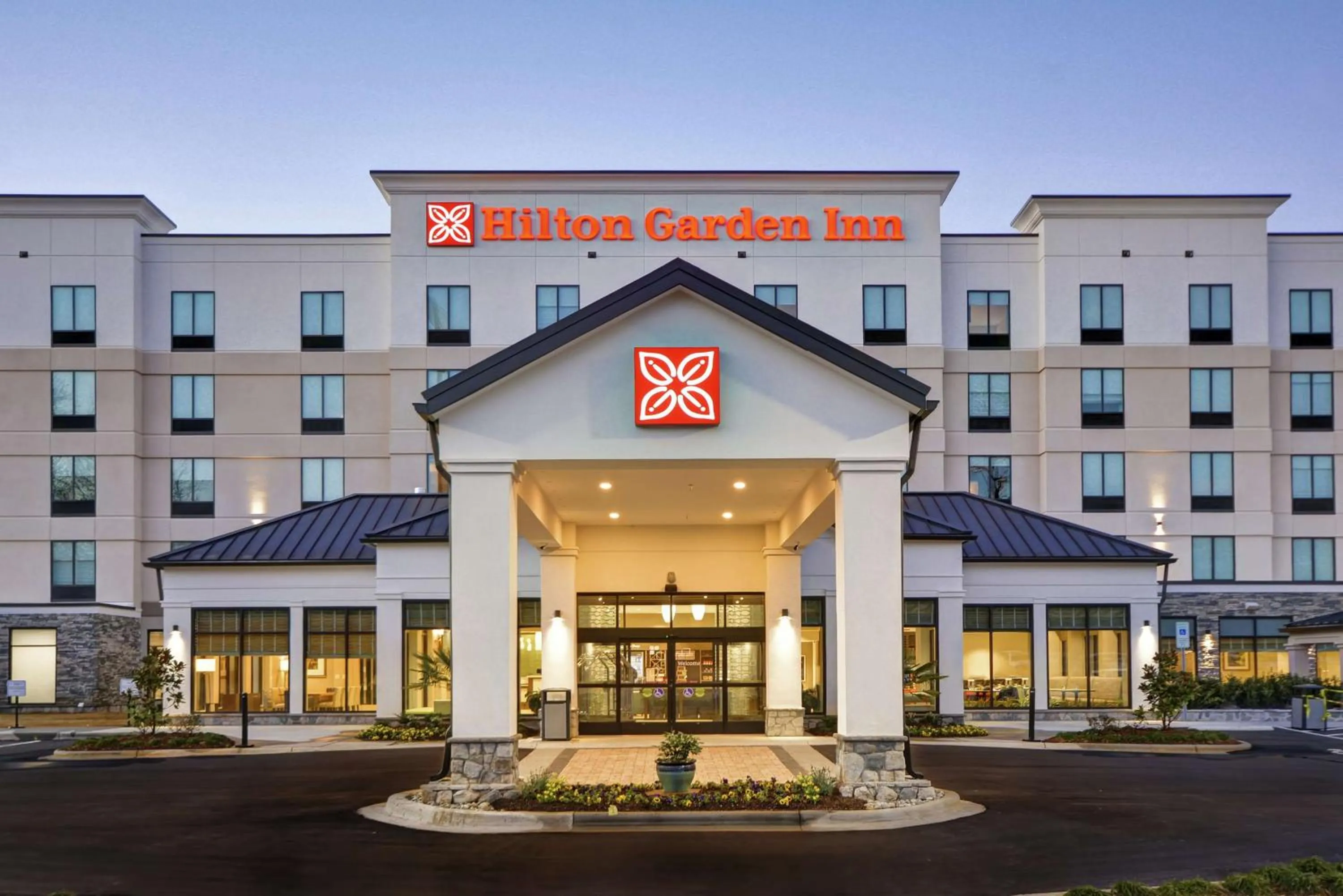 Property building in Hilton Garden Inn Gastonia