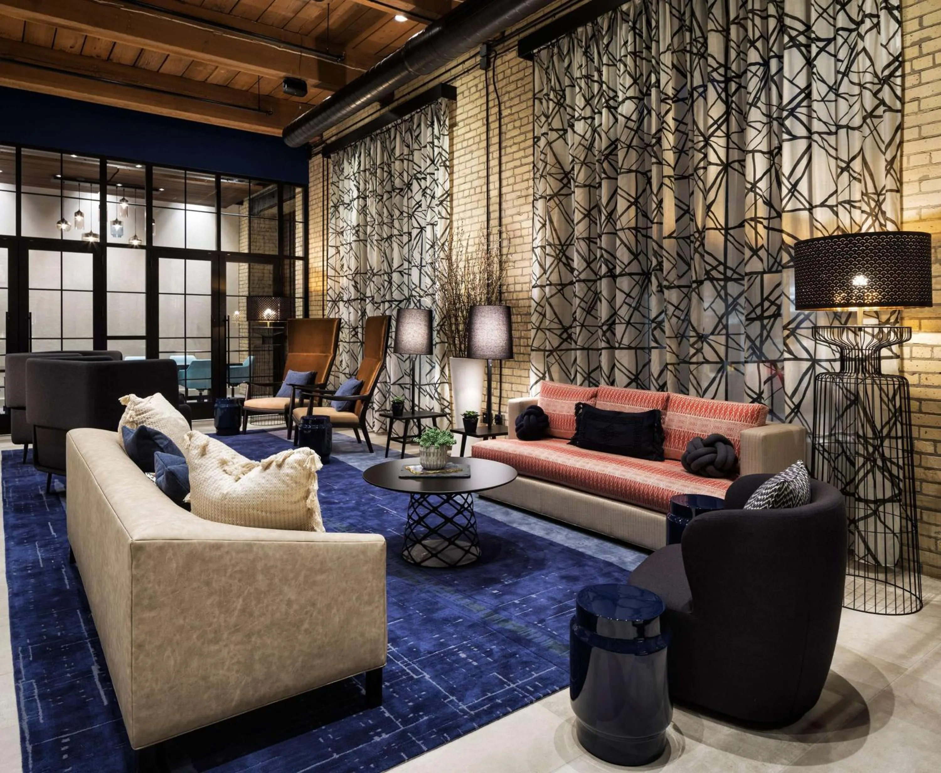 Dining area in Canopy by Hilton Minneapolis Mill District