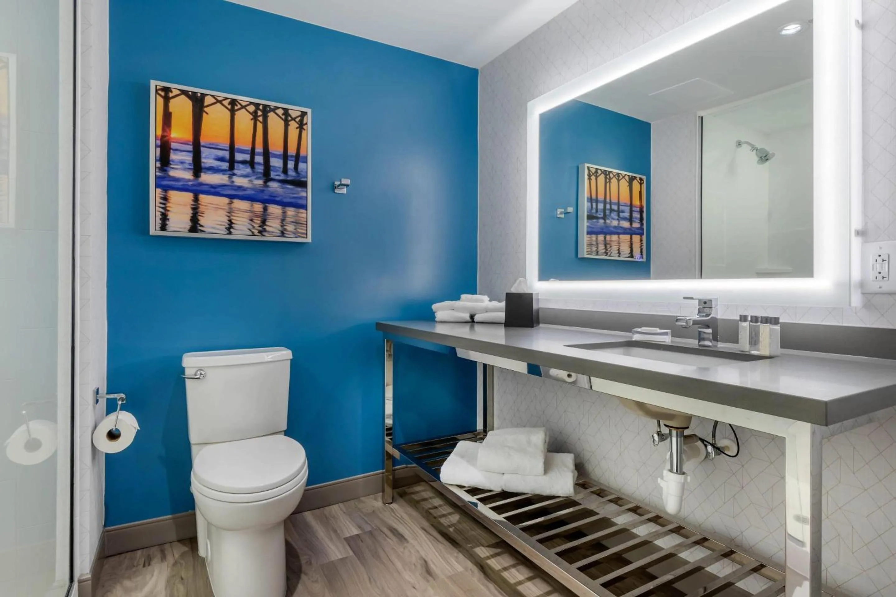 Bedroom in Cambria Hotel Charleston Riverview