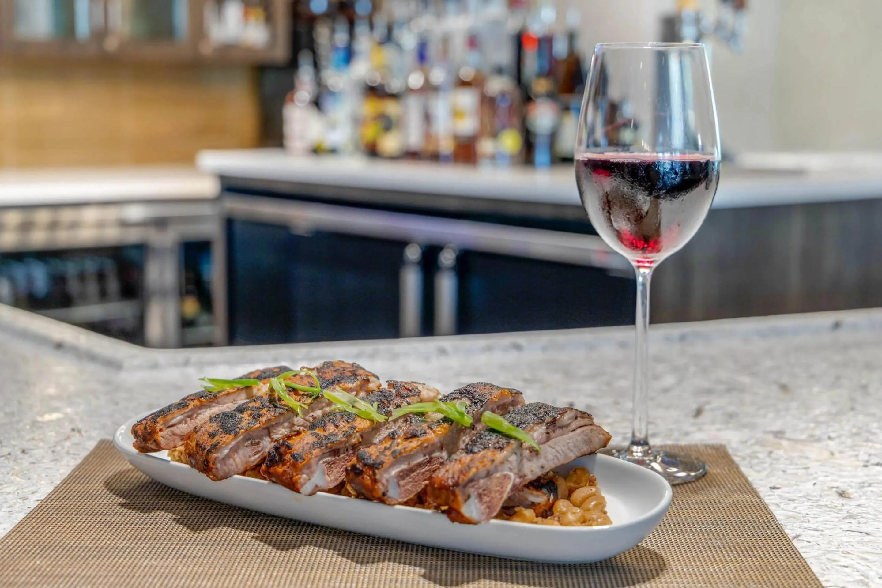 Restaurant/places to eat in Cambria Hotel Charleston Riverview