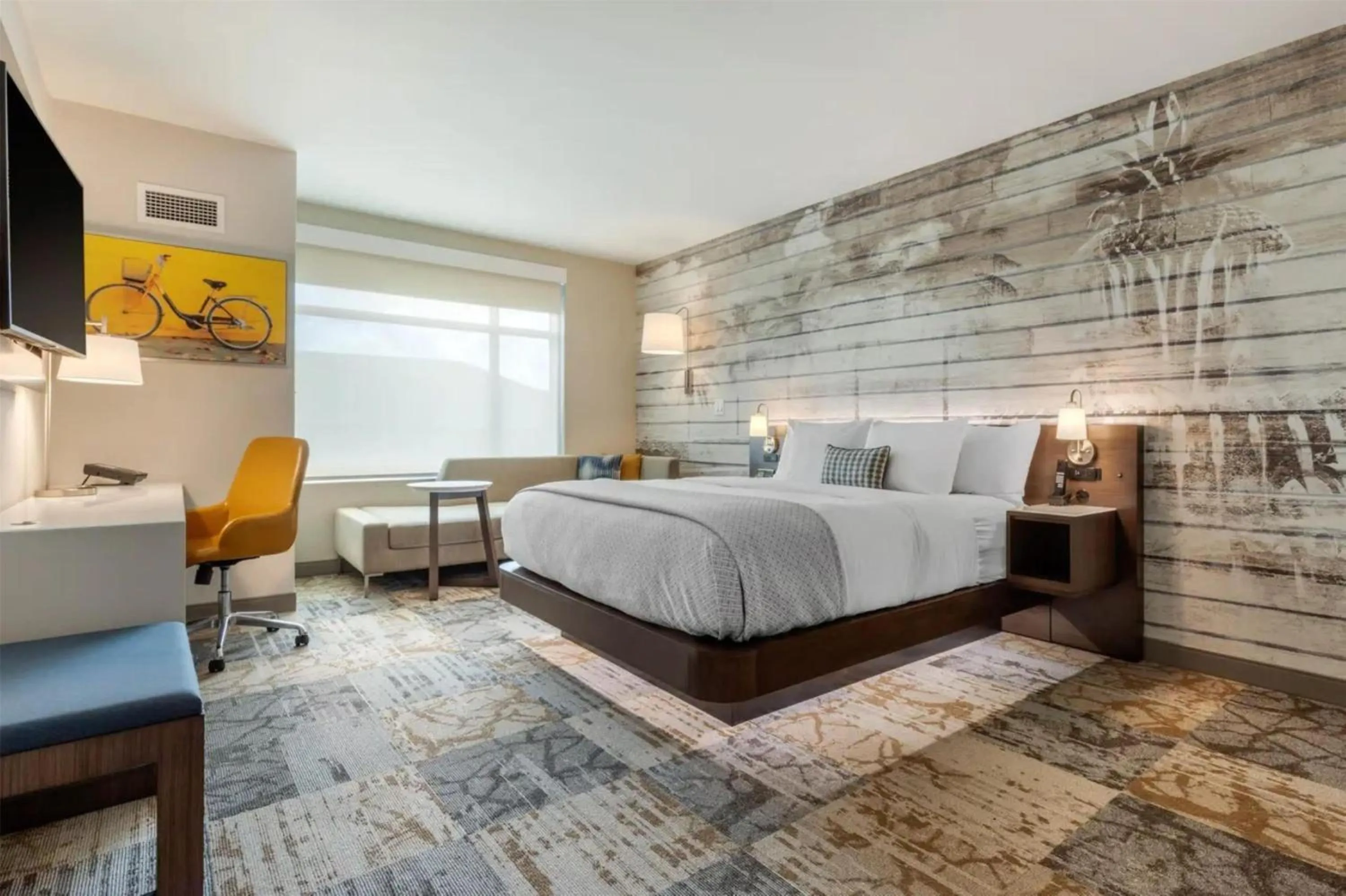 Bed in DoubleTree by Hilton Charleston Riverview