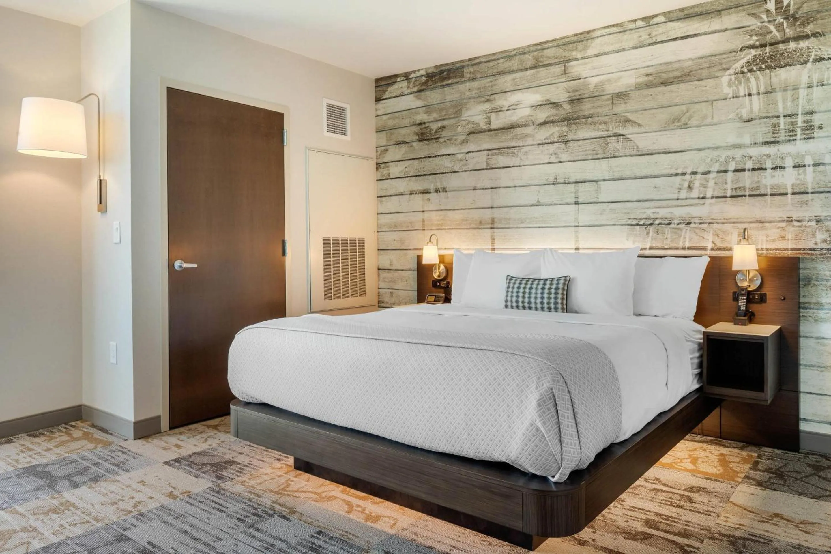 Bedroom, Bed in Cambria Hotel Charleston Riverview