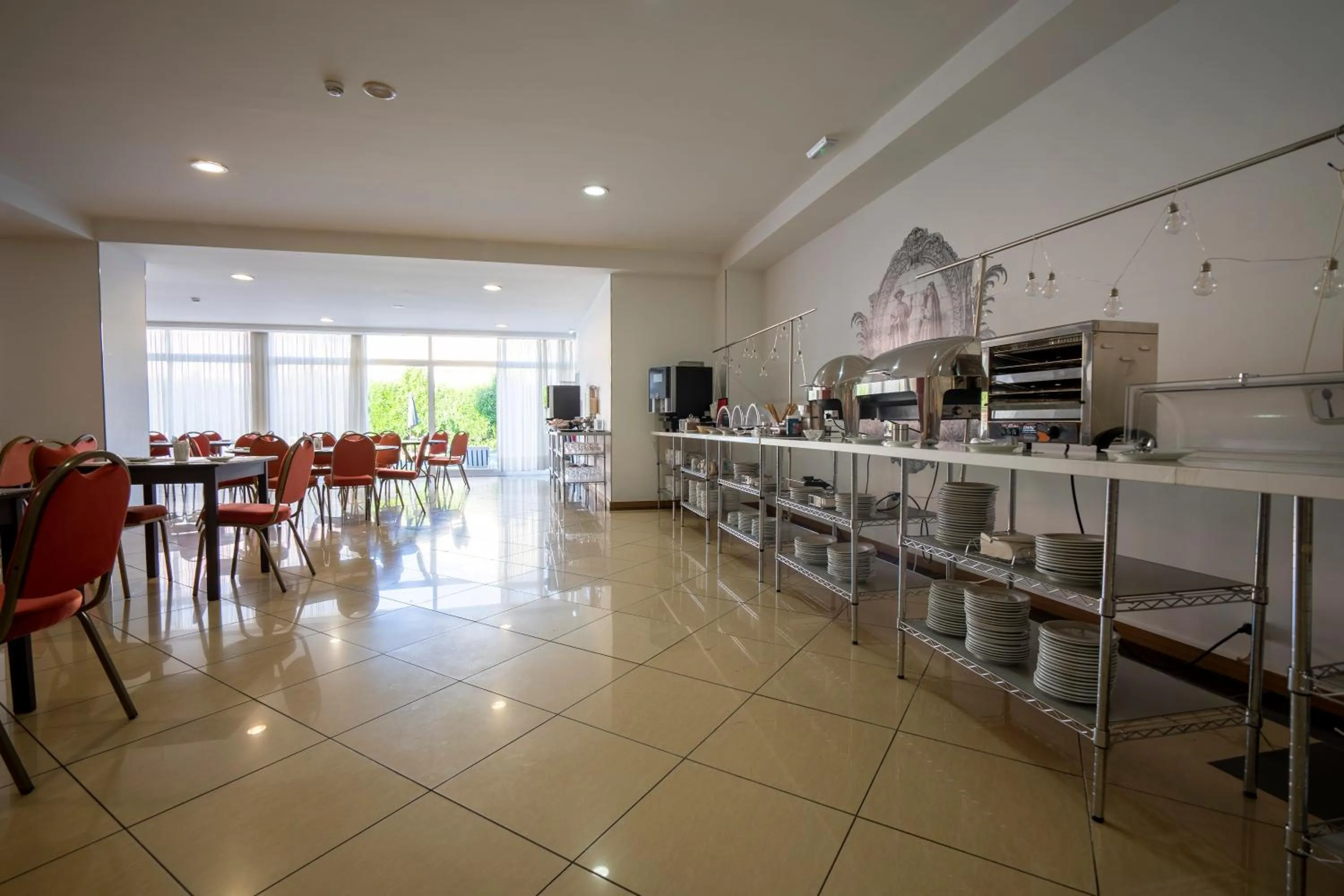 Buffet breakfast in Hotel Onix