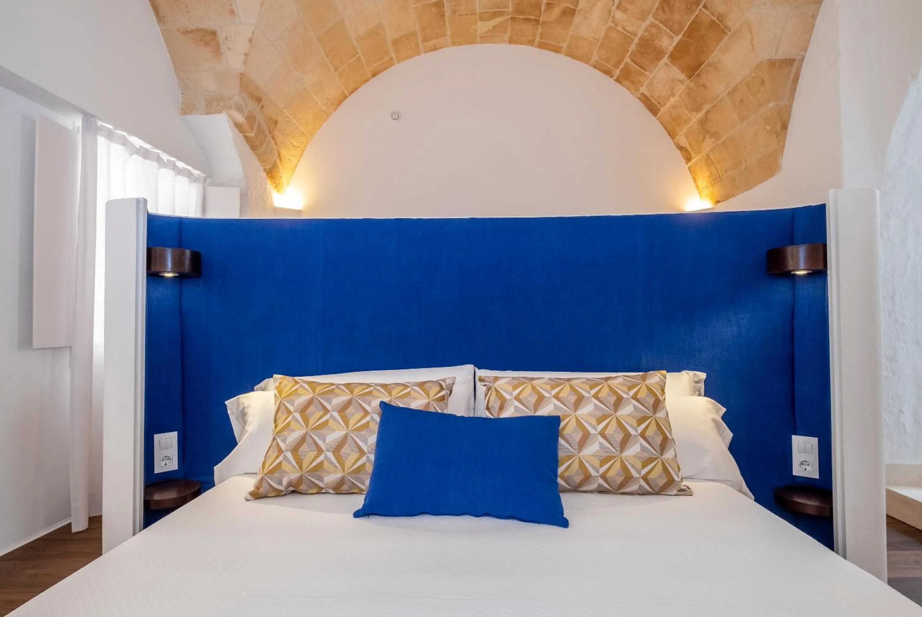 Bedroom, Bed in Divina Suites Hotel Boutique - Adults only