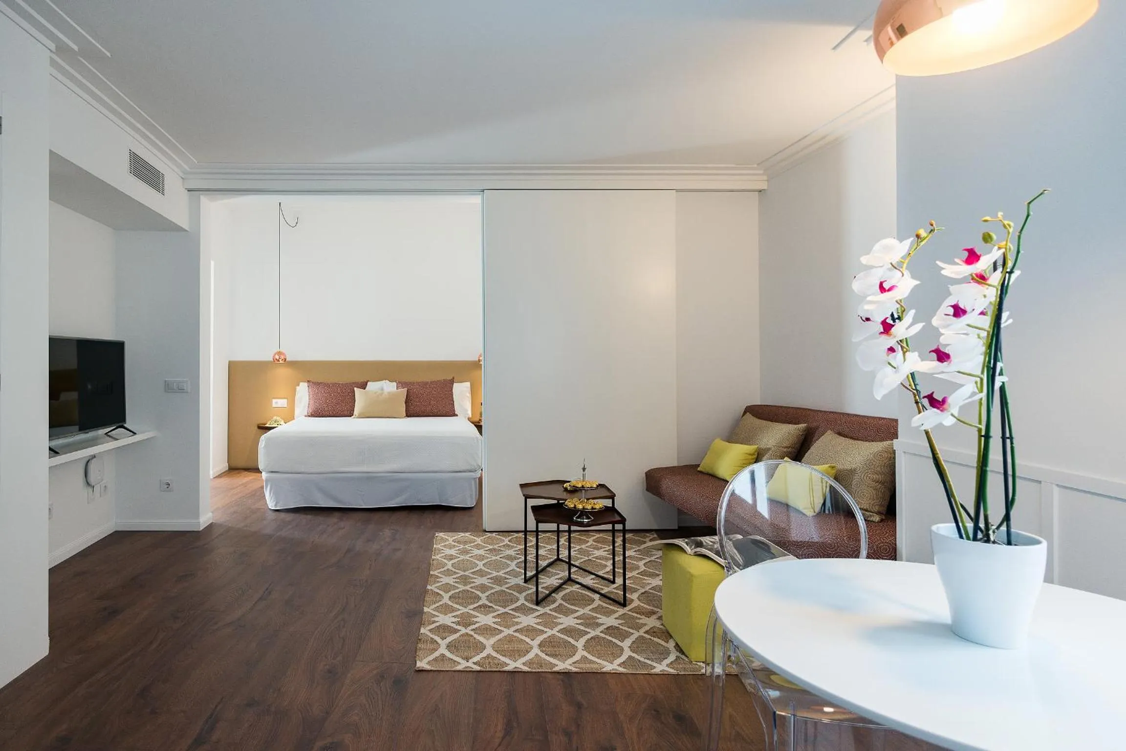 Living room, Bed in Divina Suites Hotel Boutique - Adults only