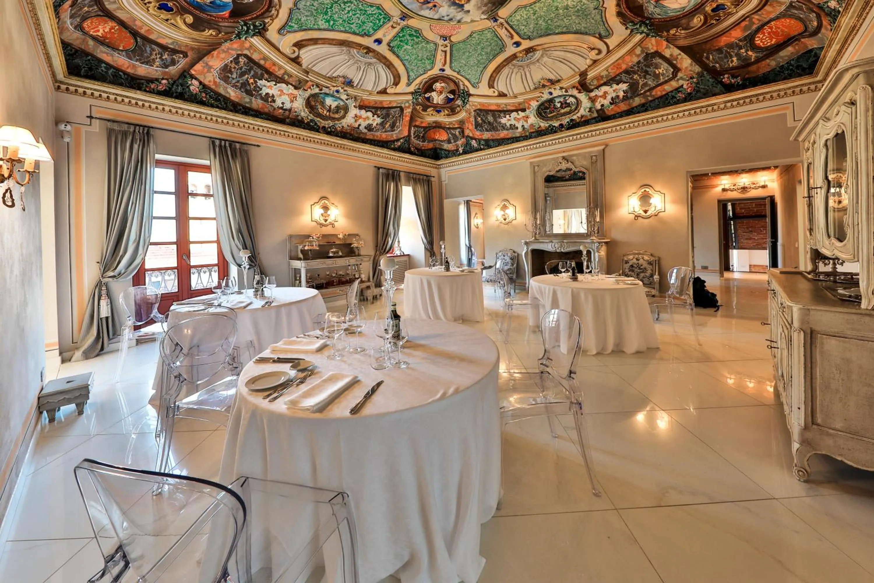Restaurant/places to eat in Relais Villa Prato