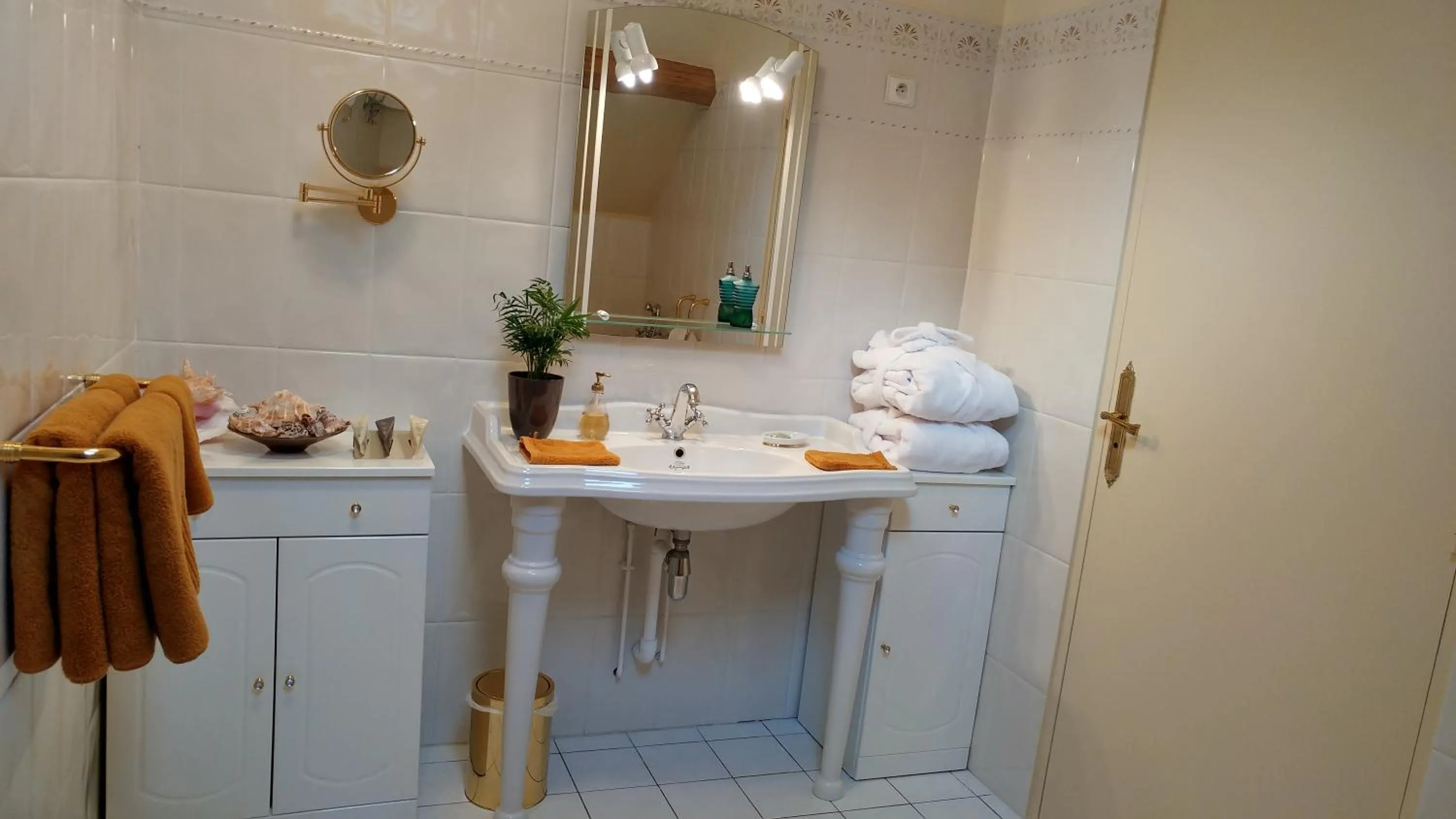 Bathroom in La Closerie