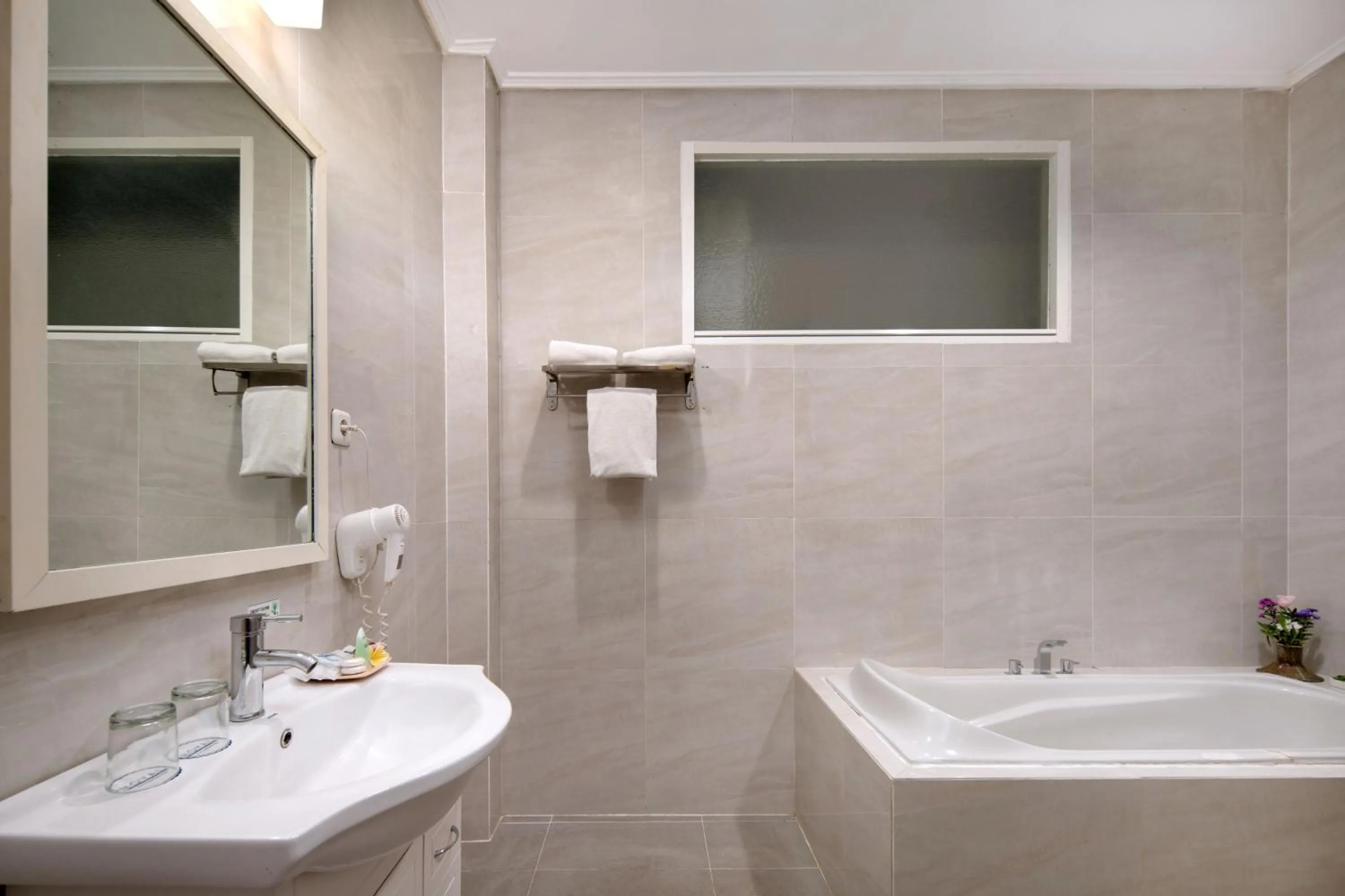 Bathroom in Royal Hotel and Villas Trawas