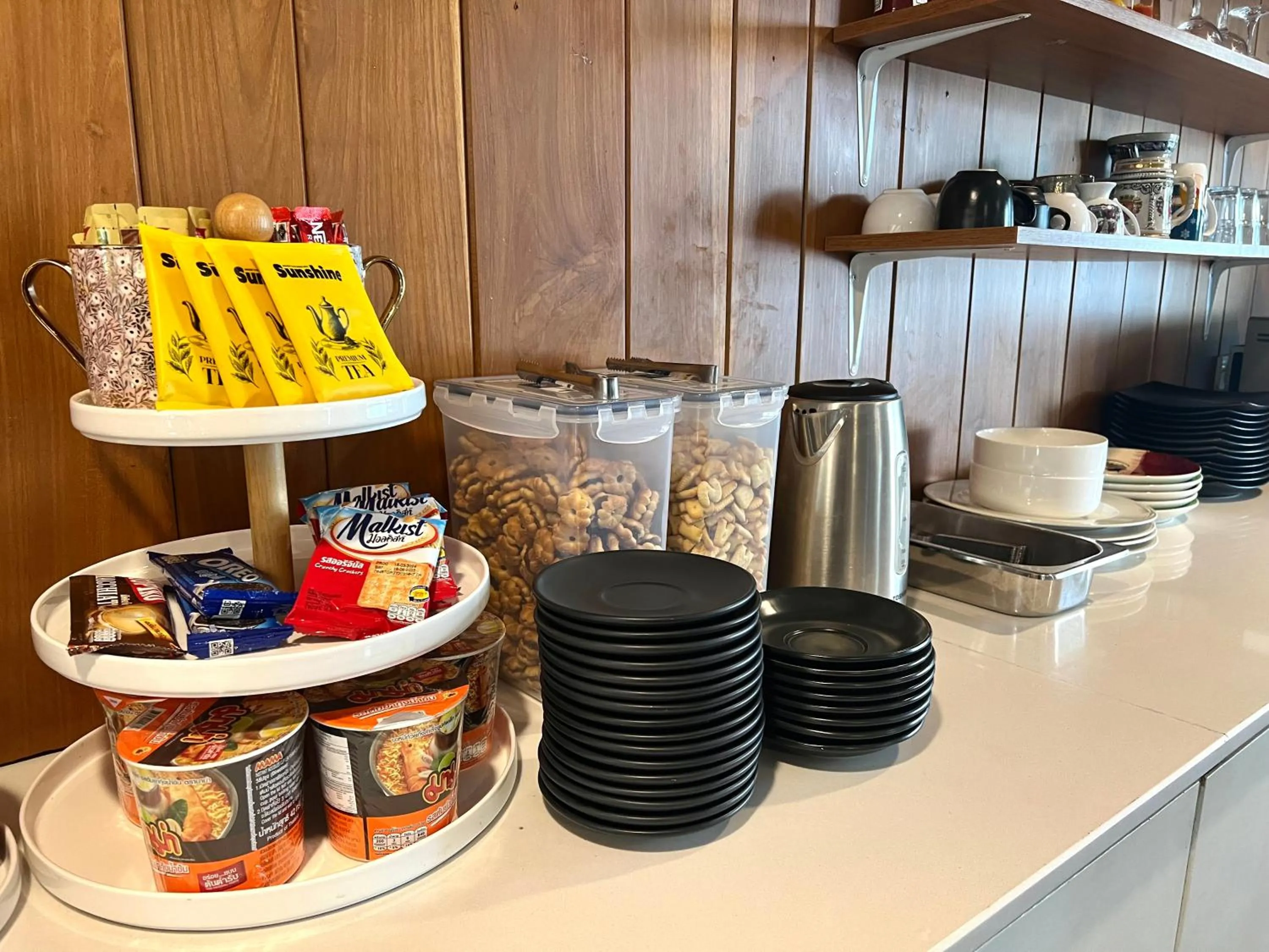 Food in Hobnob Hostel