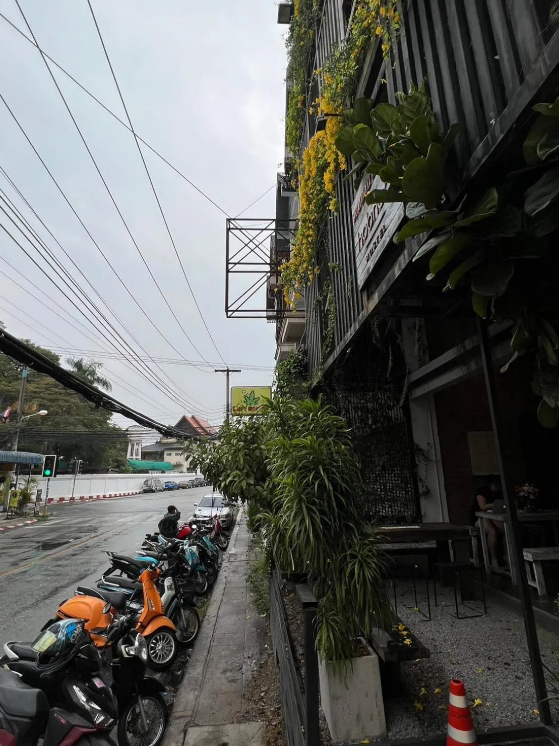 Parking in Hobnob Hostel