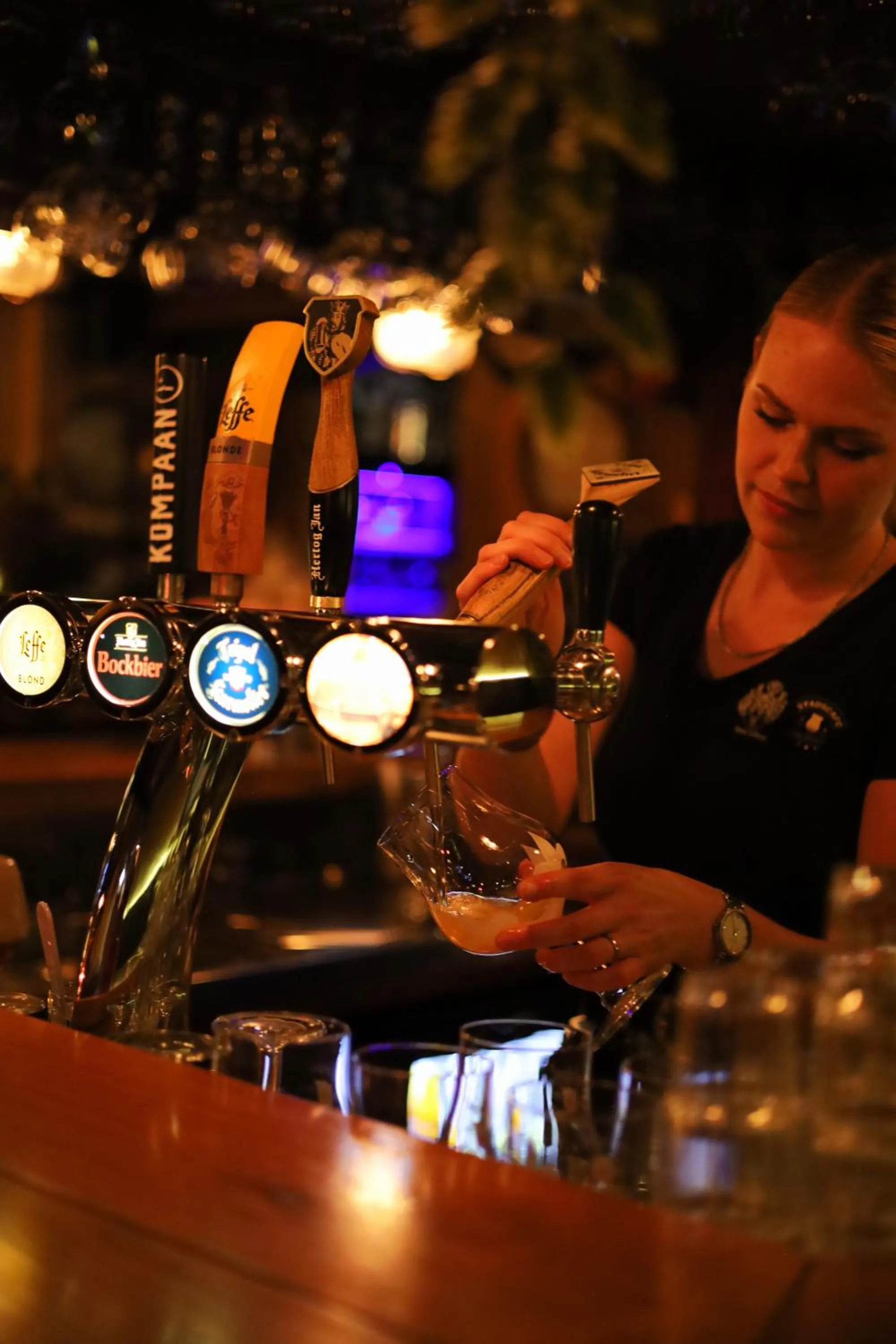 Lounge or bar in Boutique Hotel Elburg met Tapperij