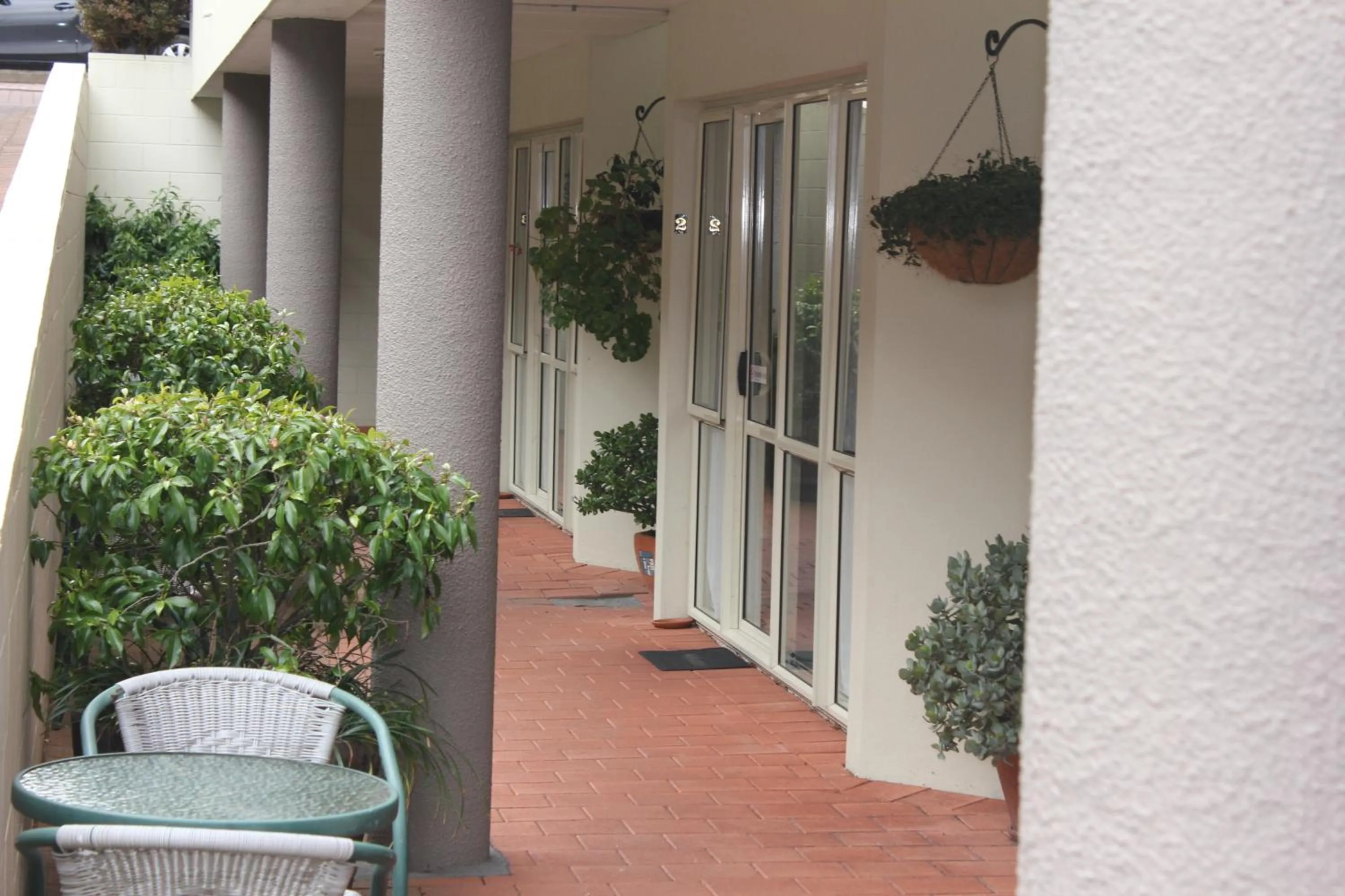 Balcony/Terrace in Baycourt Lakefront Motel
