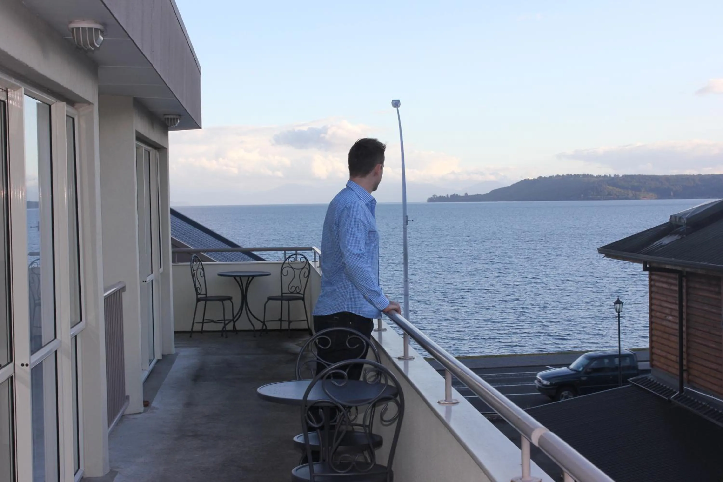 Lake view in Baycourt Lakefront Motel