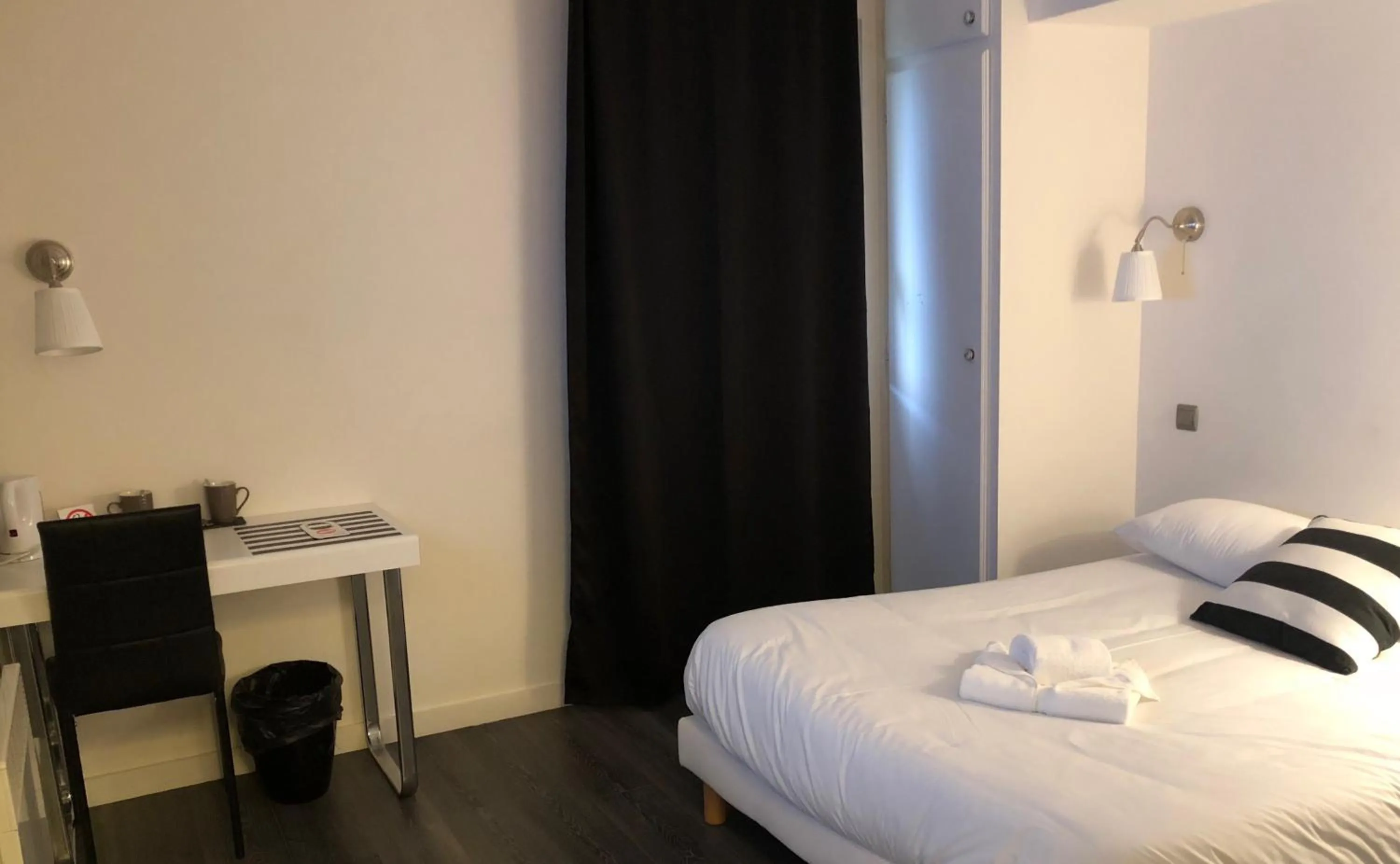 Bed in La Voile Rouge