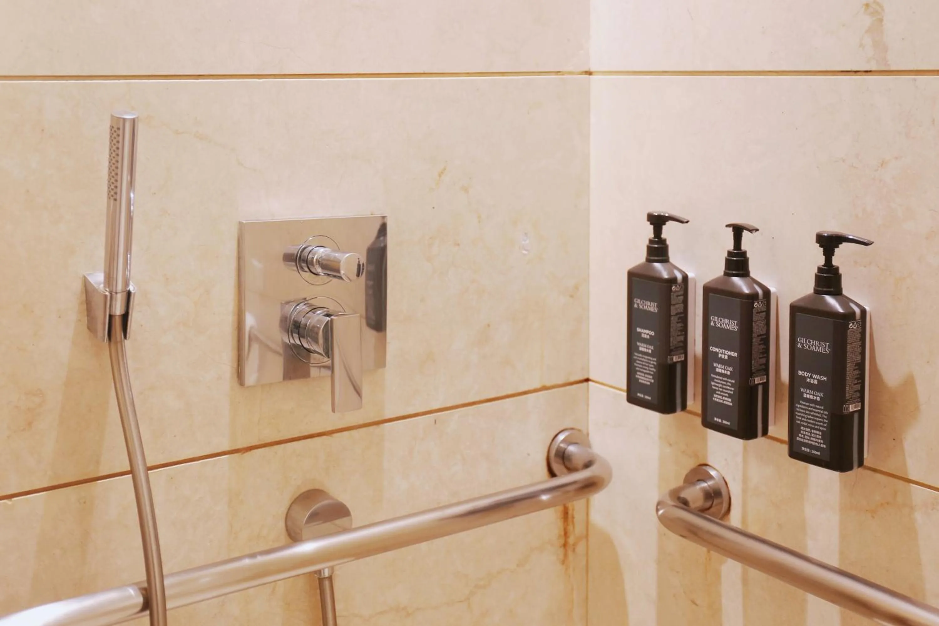 Shower in Sheraton Jinan Hotel