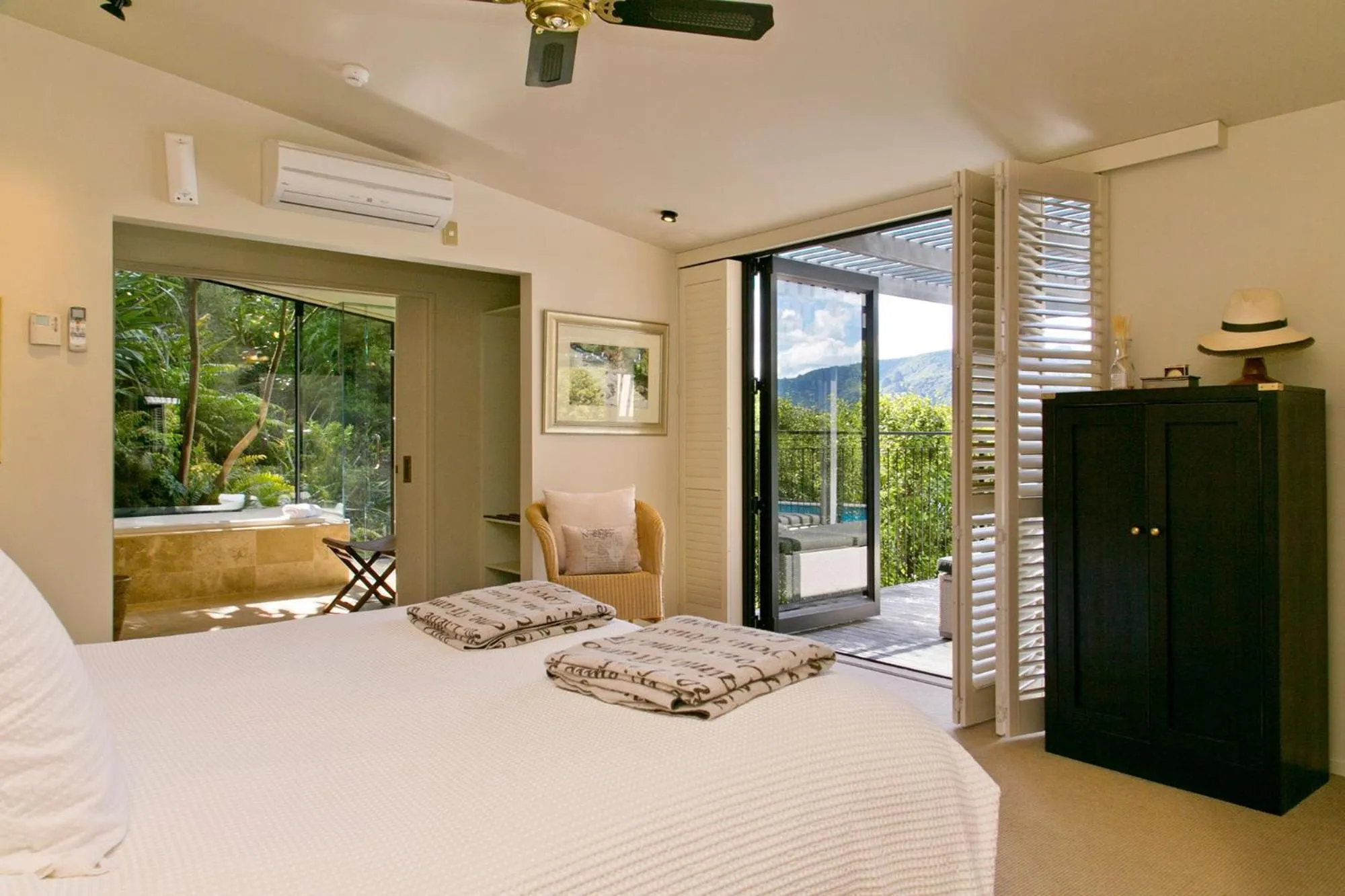 Bedroom, Bed in The Point Villas