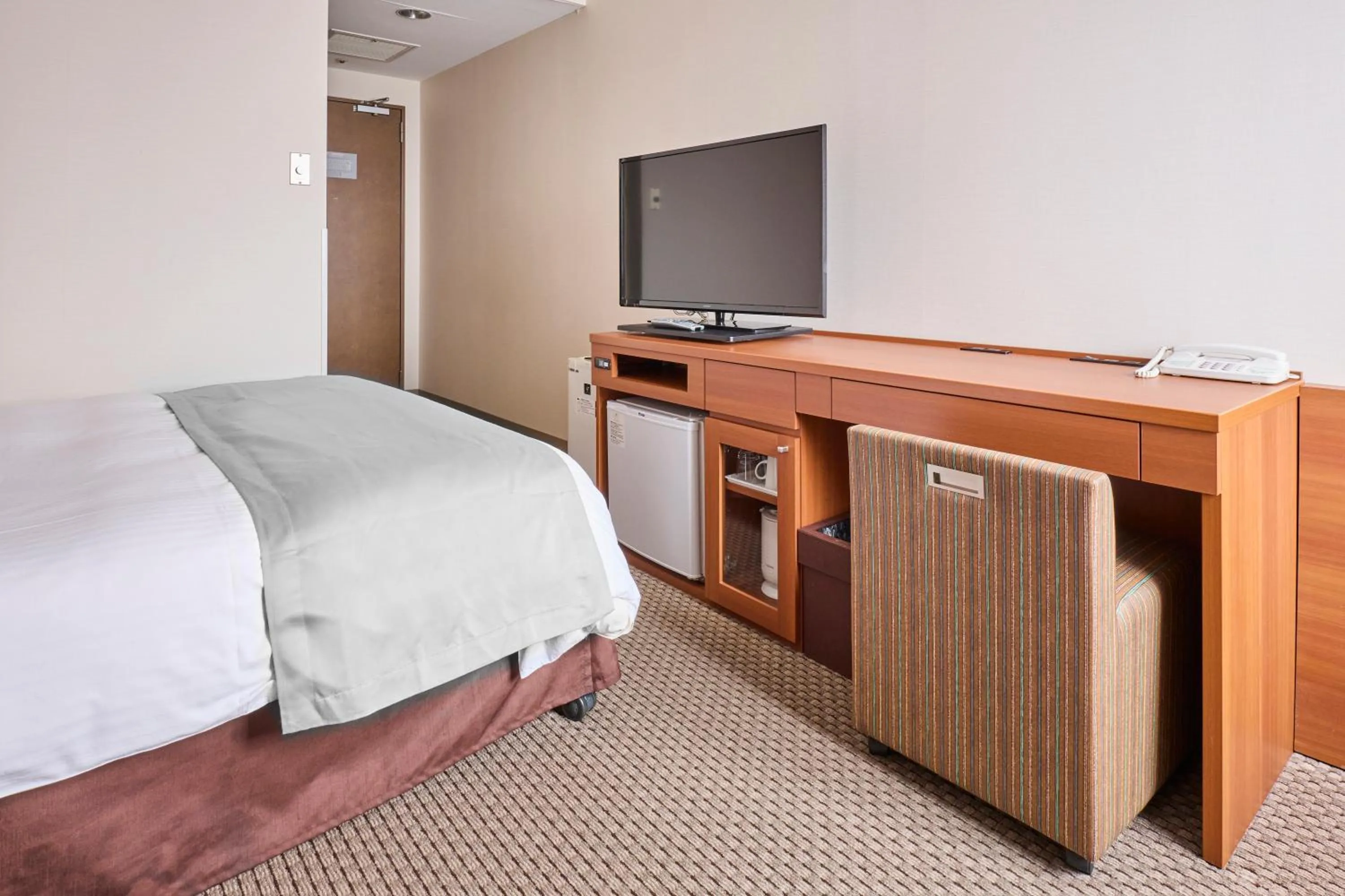 Photo of the whole room, Bed in Vessel Inn Yachiyo Katsudai Station