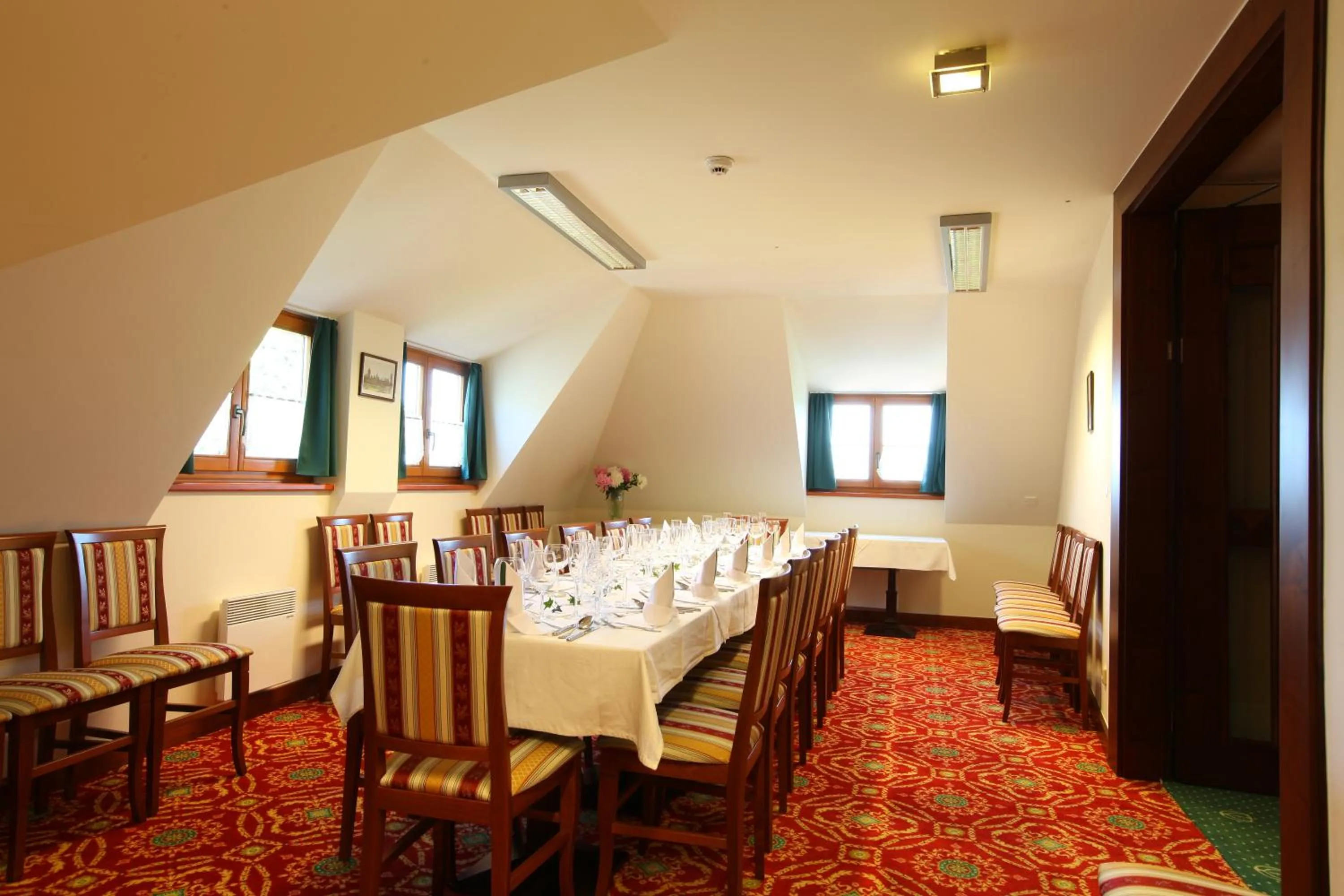 Banquet/Function facilities in Hotel Fortna
