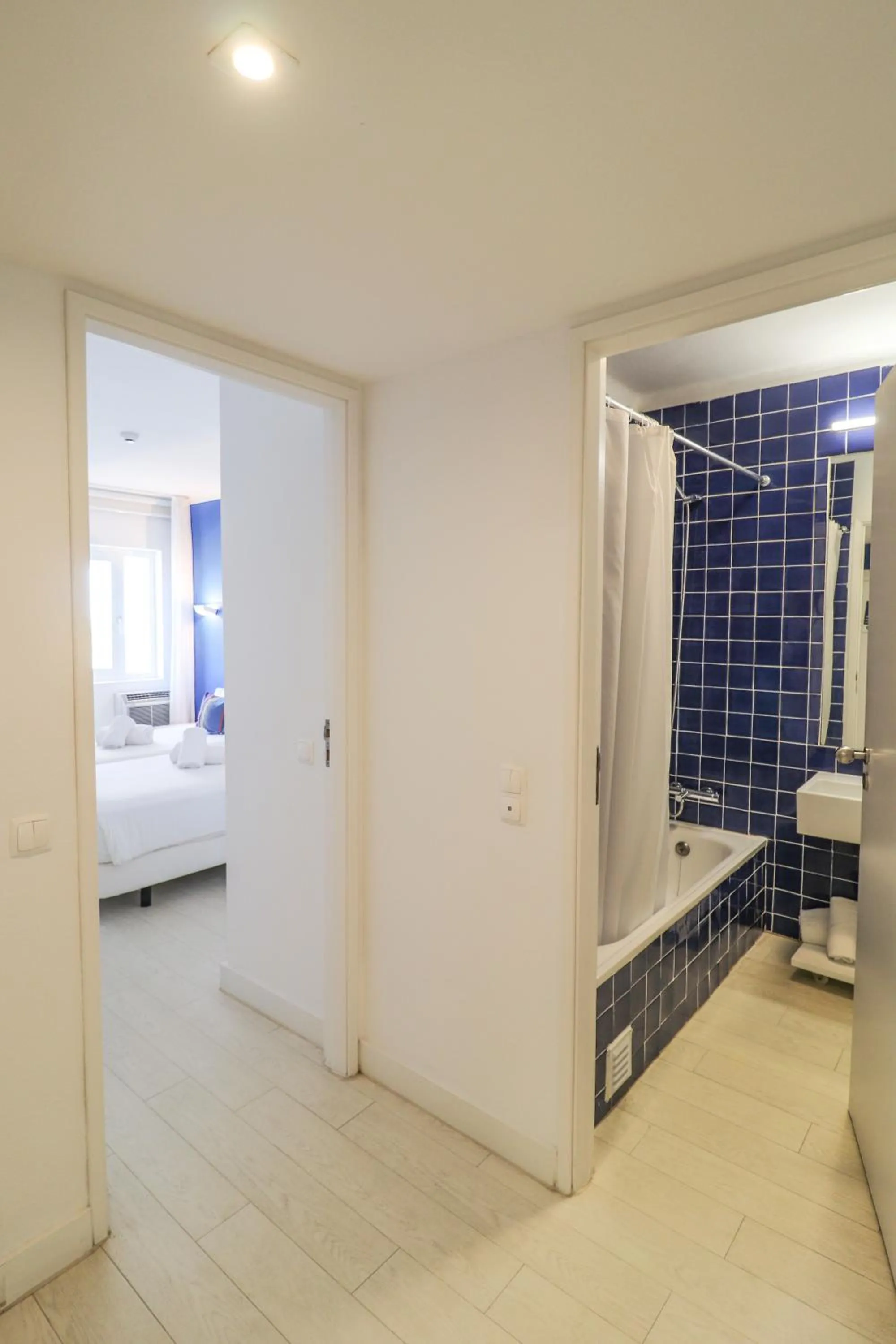 Property building, Bed in Prainha Clube