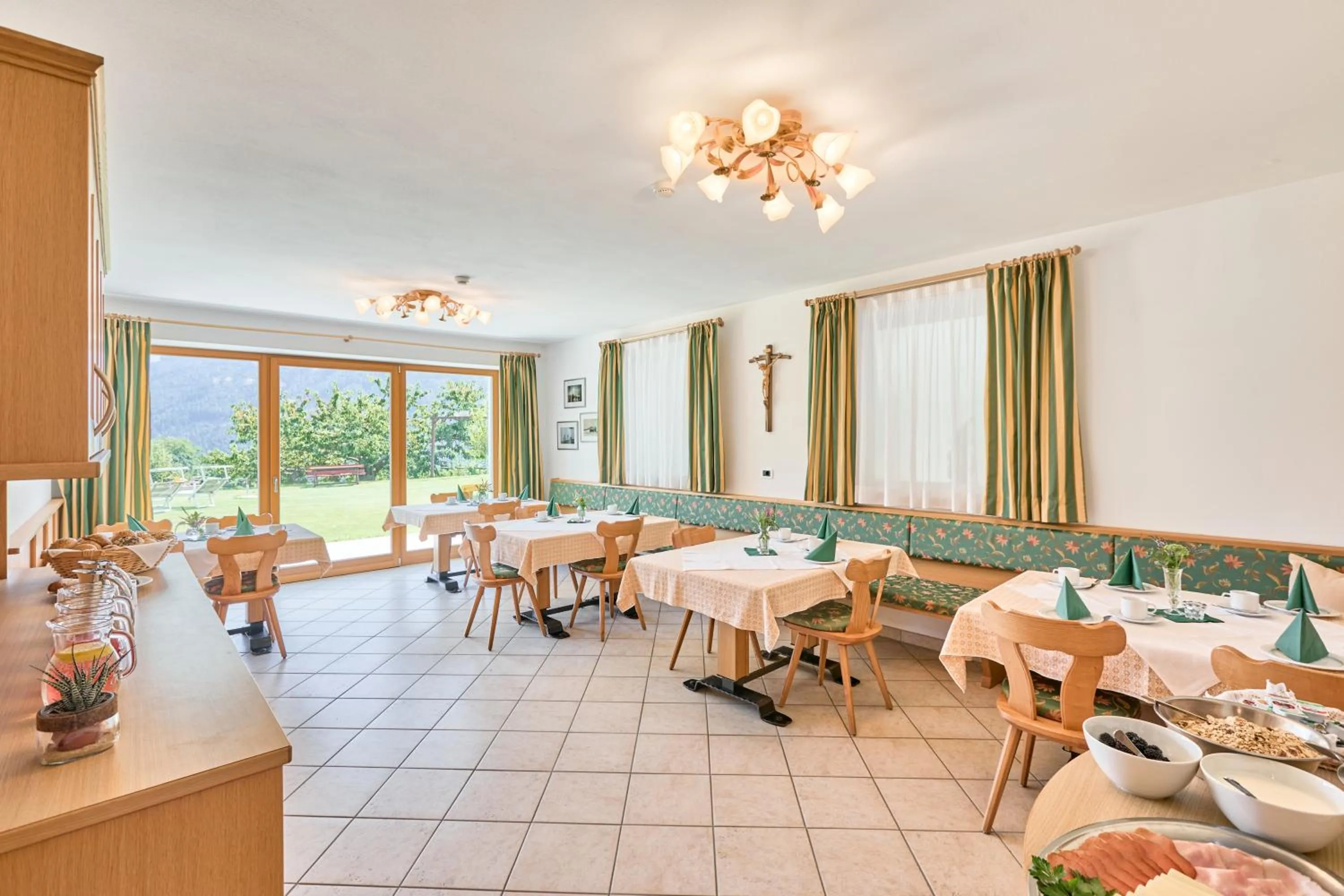 Breakfast in Residence Schiestlhof