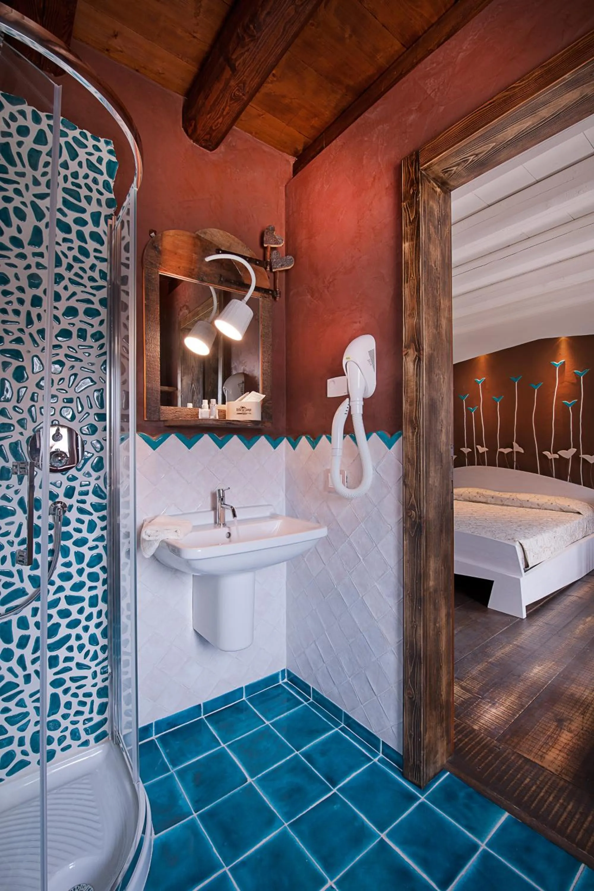 Shower, Bed in Boutique Hotel Villa dei Campi