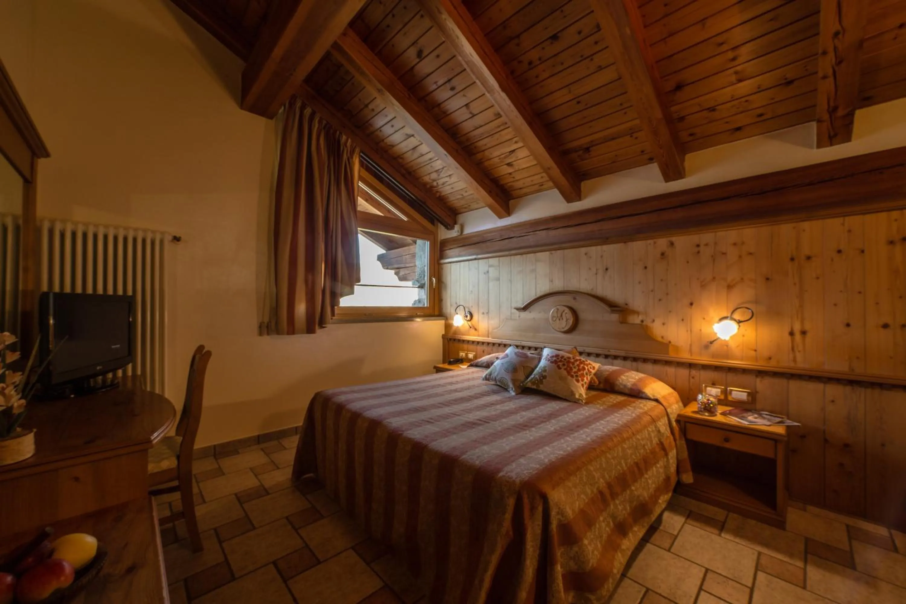 Bed in Hotel Lo Fleyé