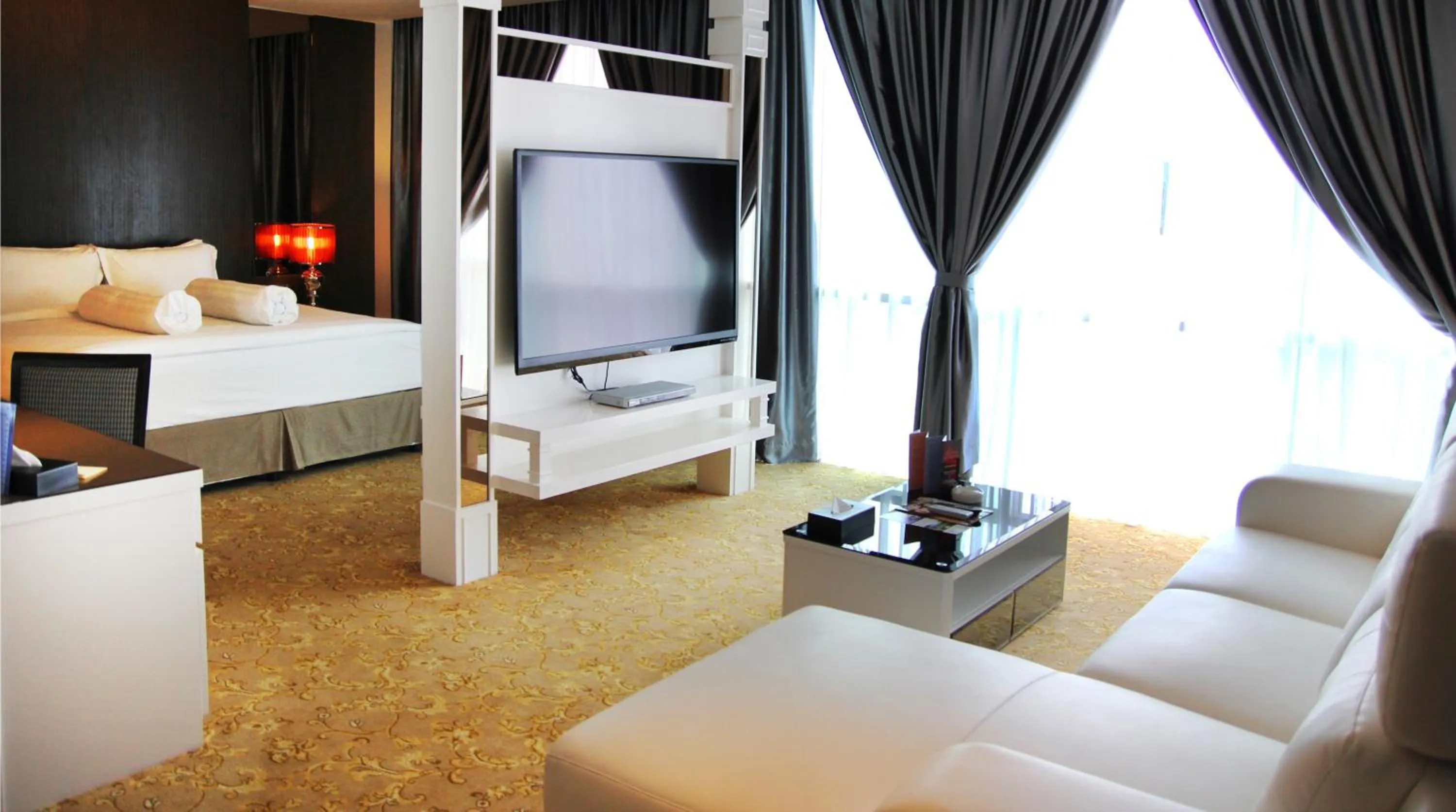 Bed in KSL Hotel & Resort