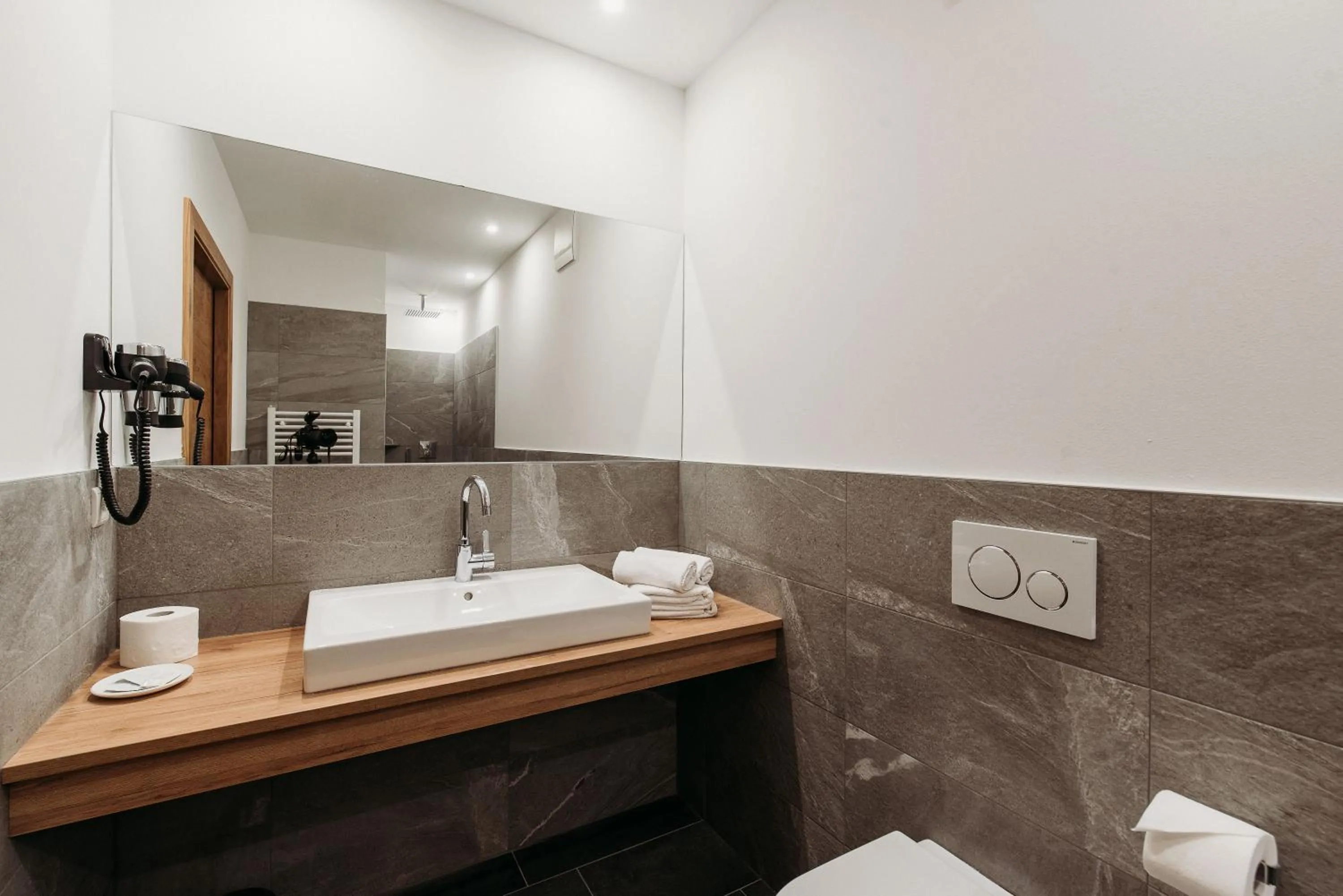 Bathroom in Pension Sonnenhof