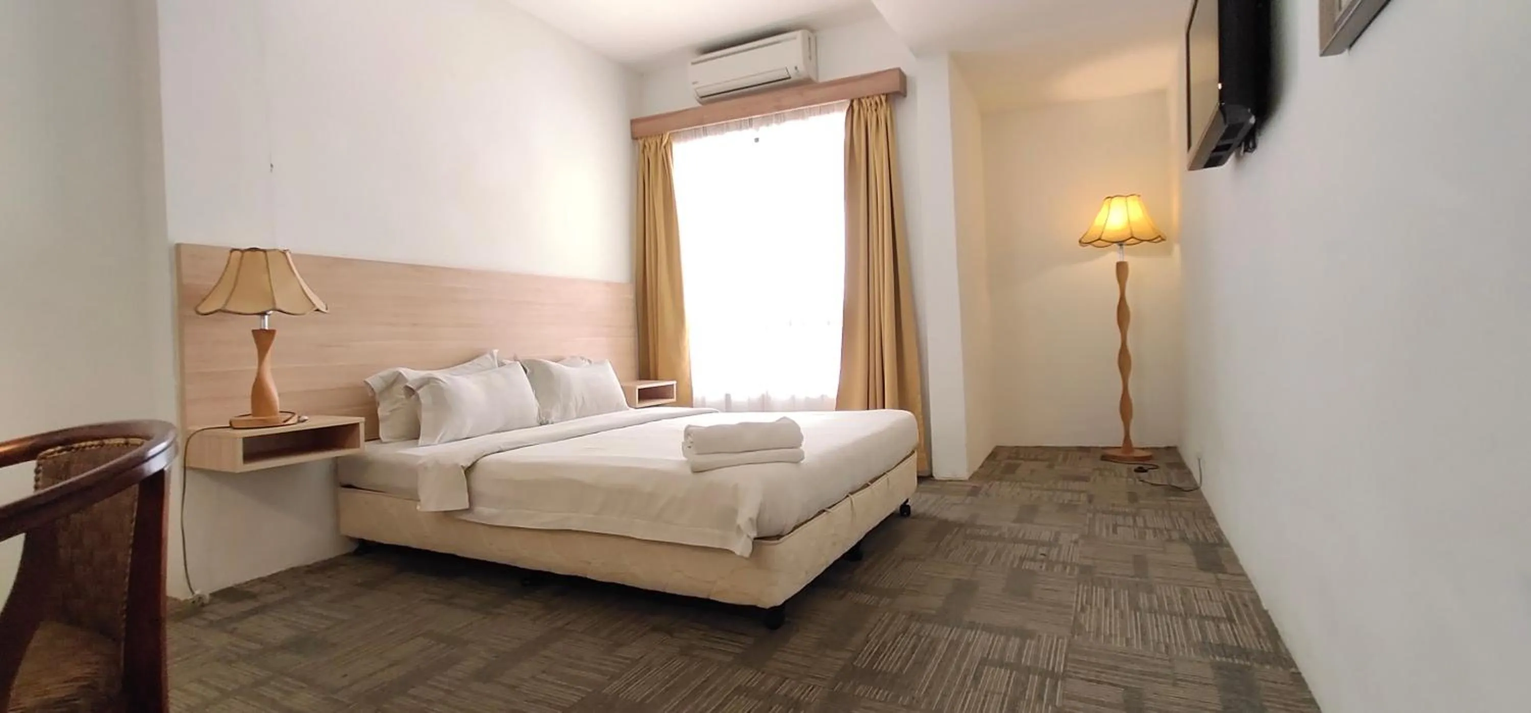 Bathroom, Bed in Prima Hotel Melaka