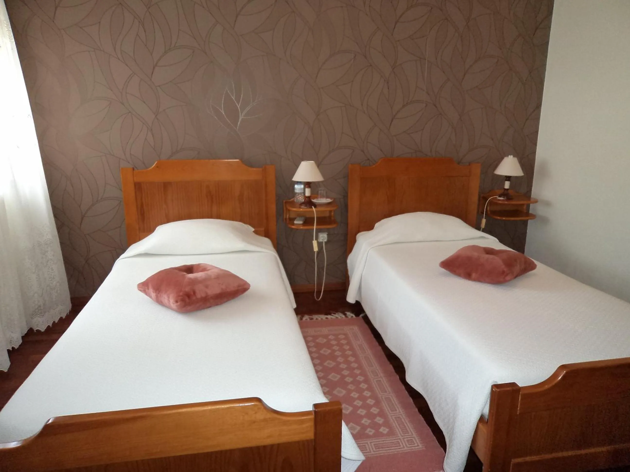 Bedroom, Bed in Marazul