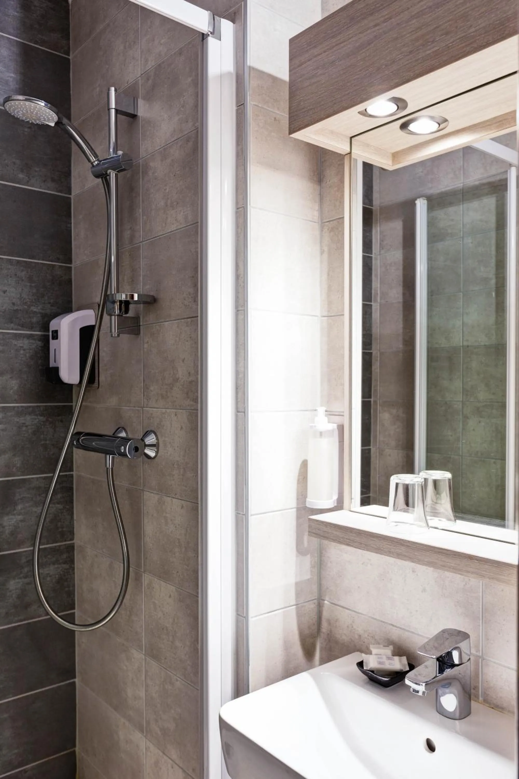 Bathroom in Hotel Le Lumière