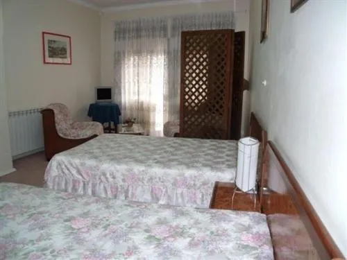 Photo of the whole room, Bed in D. Carlos Residencial