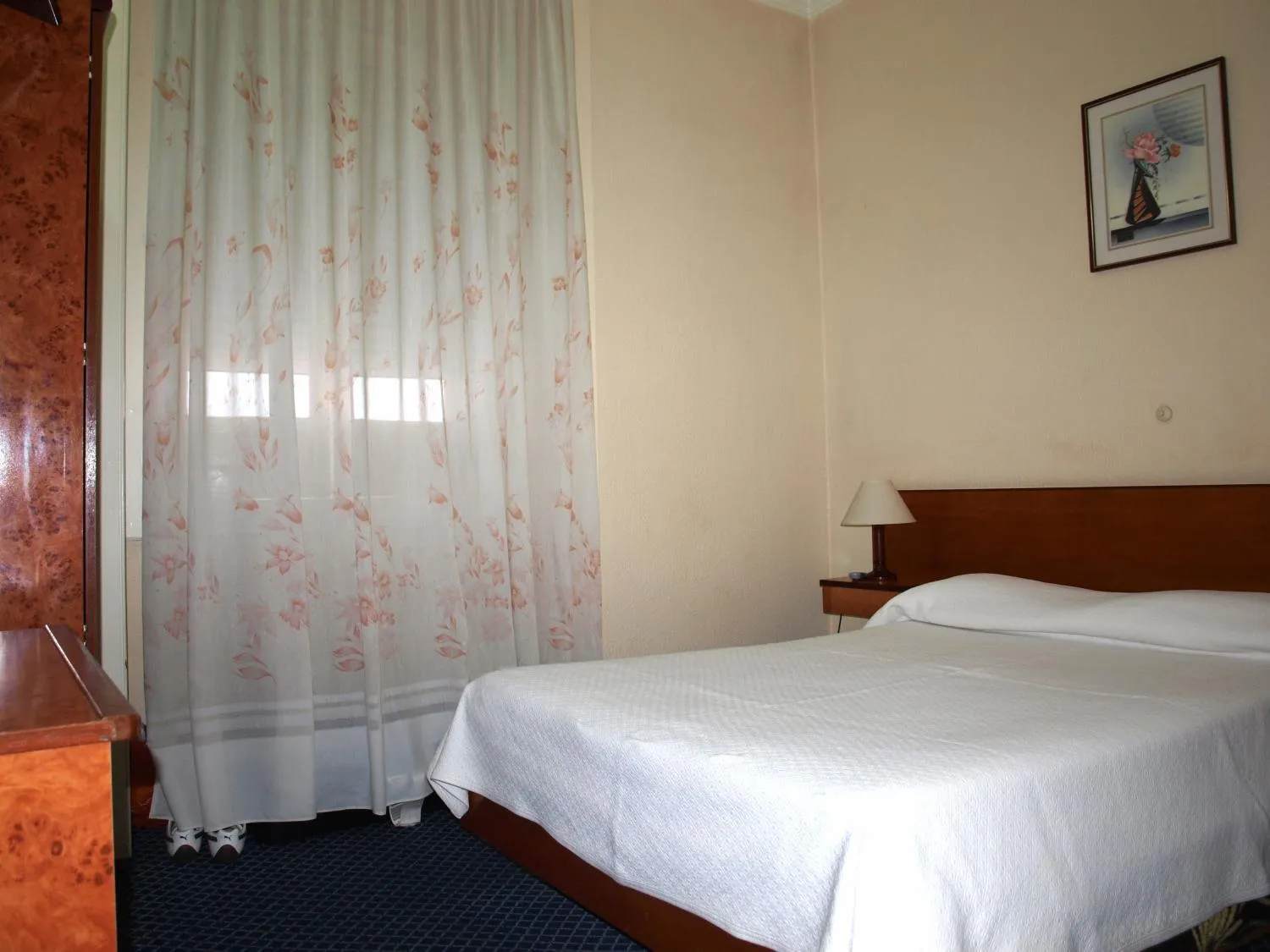 Photo of the whole room, Bed in D. Carlos Residencial